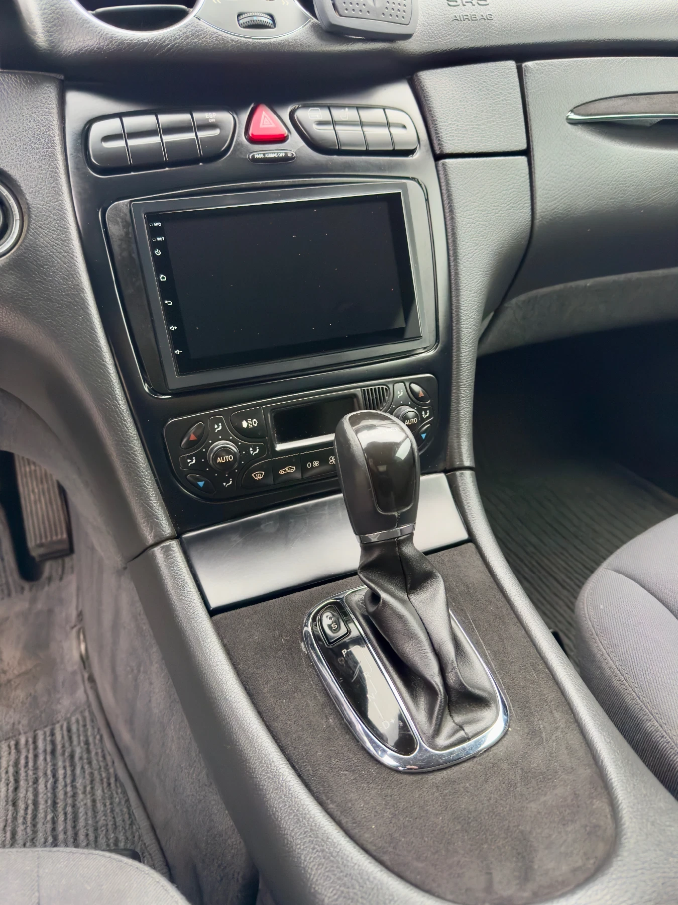 Mercedes-Benz CLK 270CDI - изображение 8