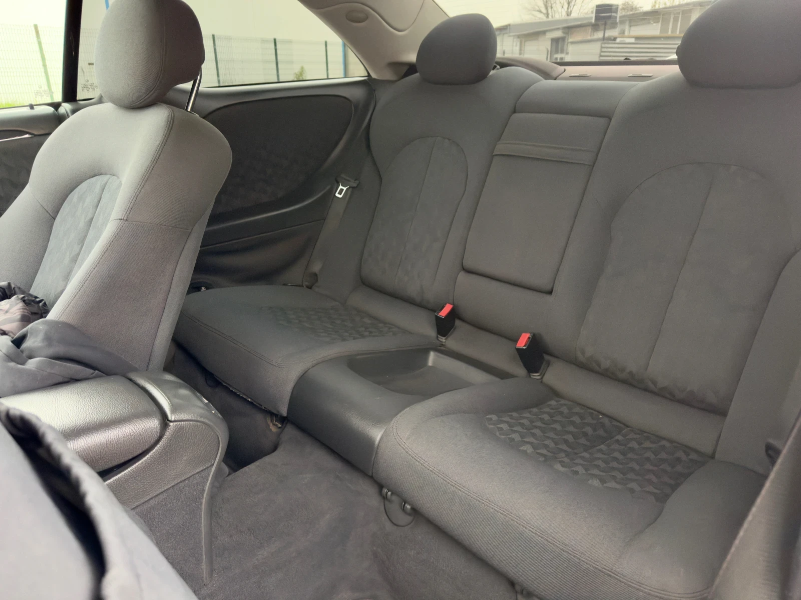 Mercedes-Benz CLK 270CDI - изображение 10