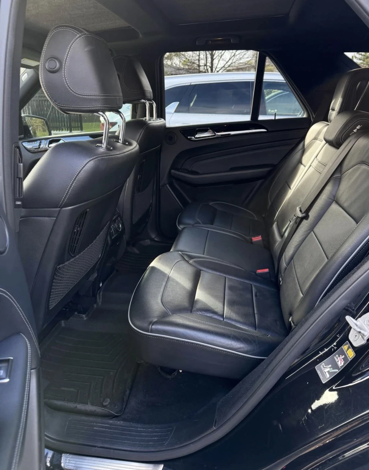 Mercedes-Benz ML 550 V8 BITURBO * ОБДУХВАНЕ * ПАНОРАМА * CARFAX * , снимка 11 - Автомобили и джипове - 54165246