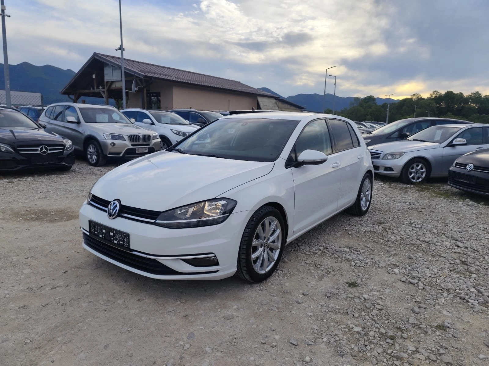 VW Golf 2.0������ HIGHLINE Facelift | Mobile.bg � ����������� 1