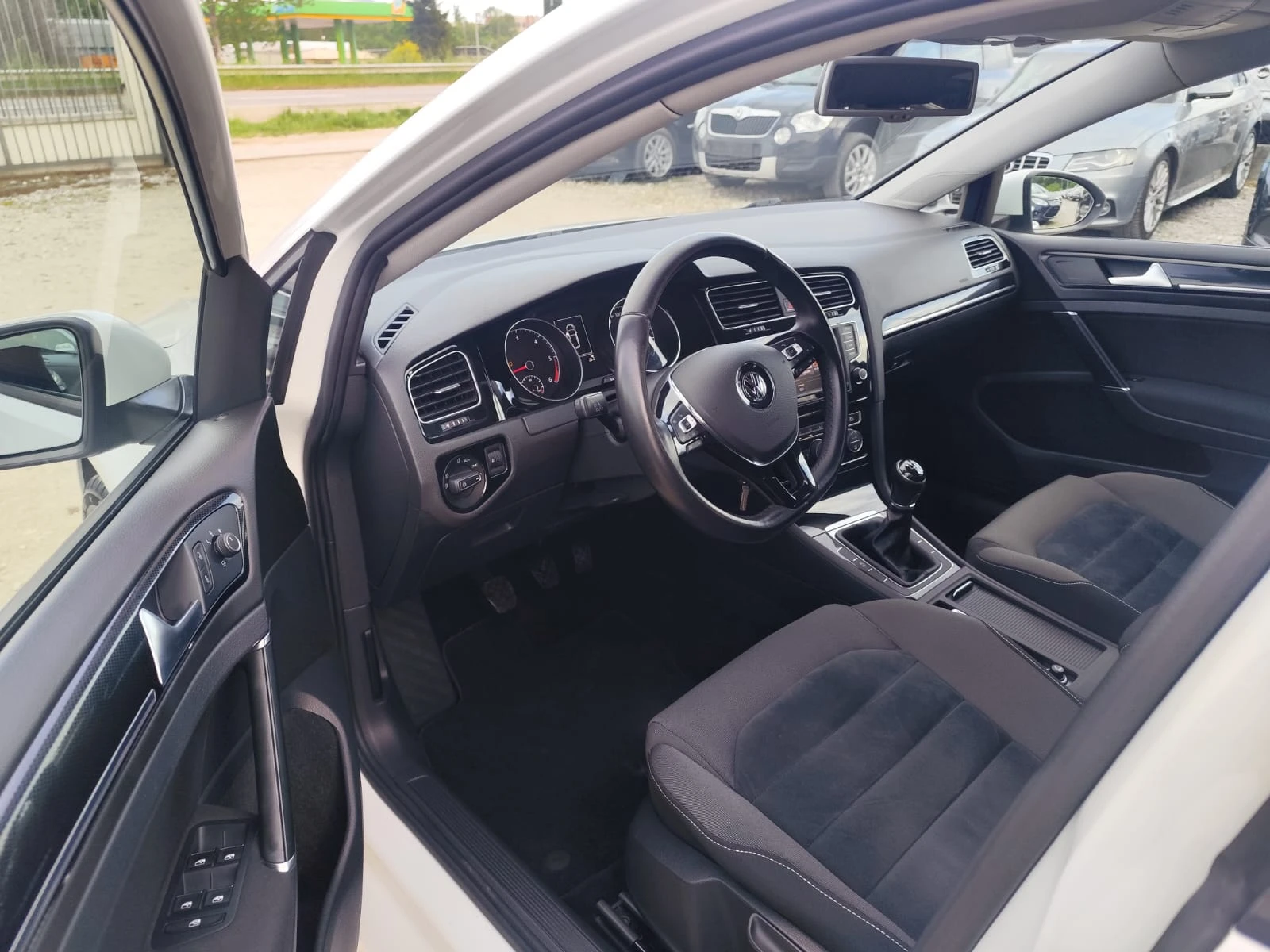 VW Golf 2.0������ HIGHLINE Facelift | Mobile.bg � ����������� 11