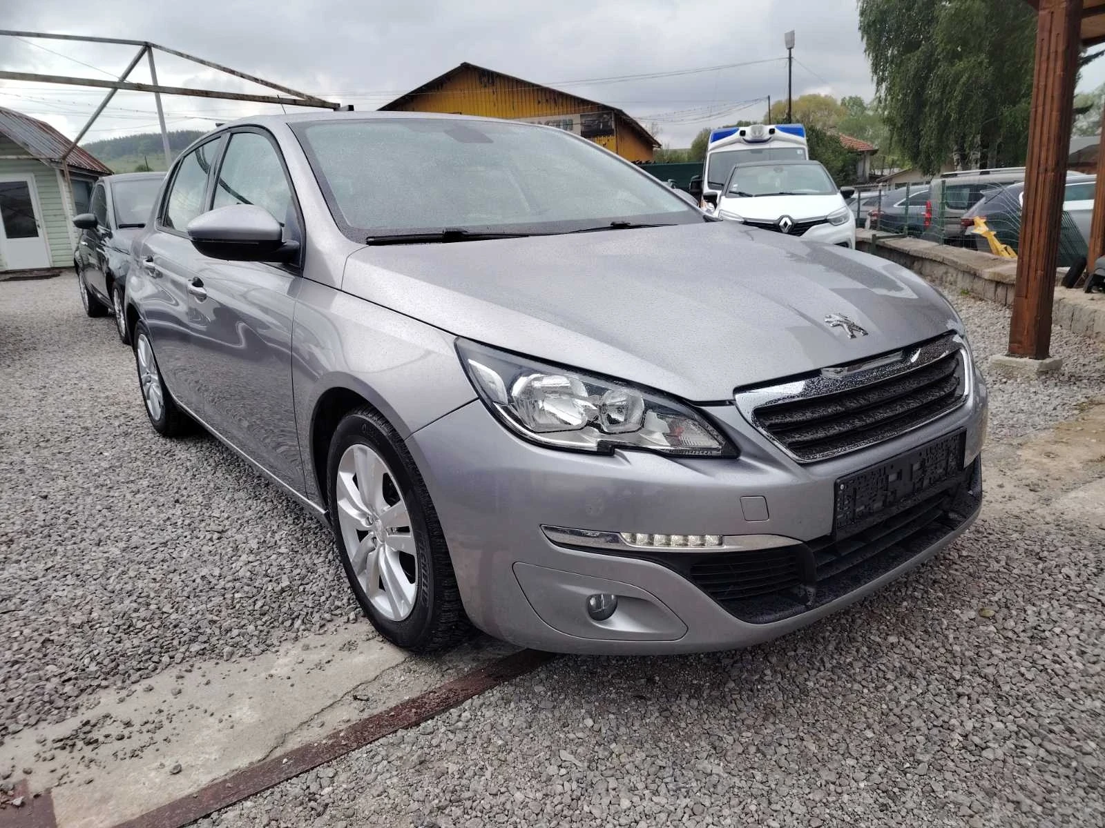 Peugeot 308 1.6 B-Hdi , снимка 2 - Автомобили и джипове - 54646048