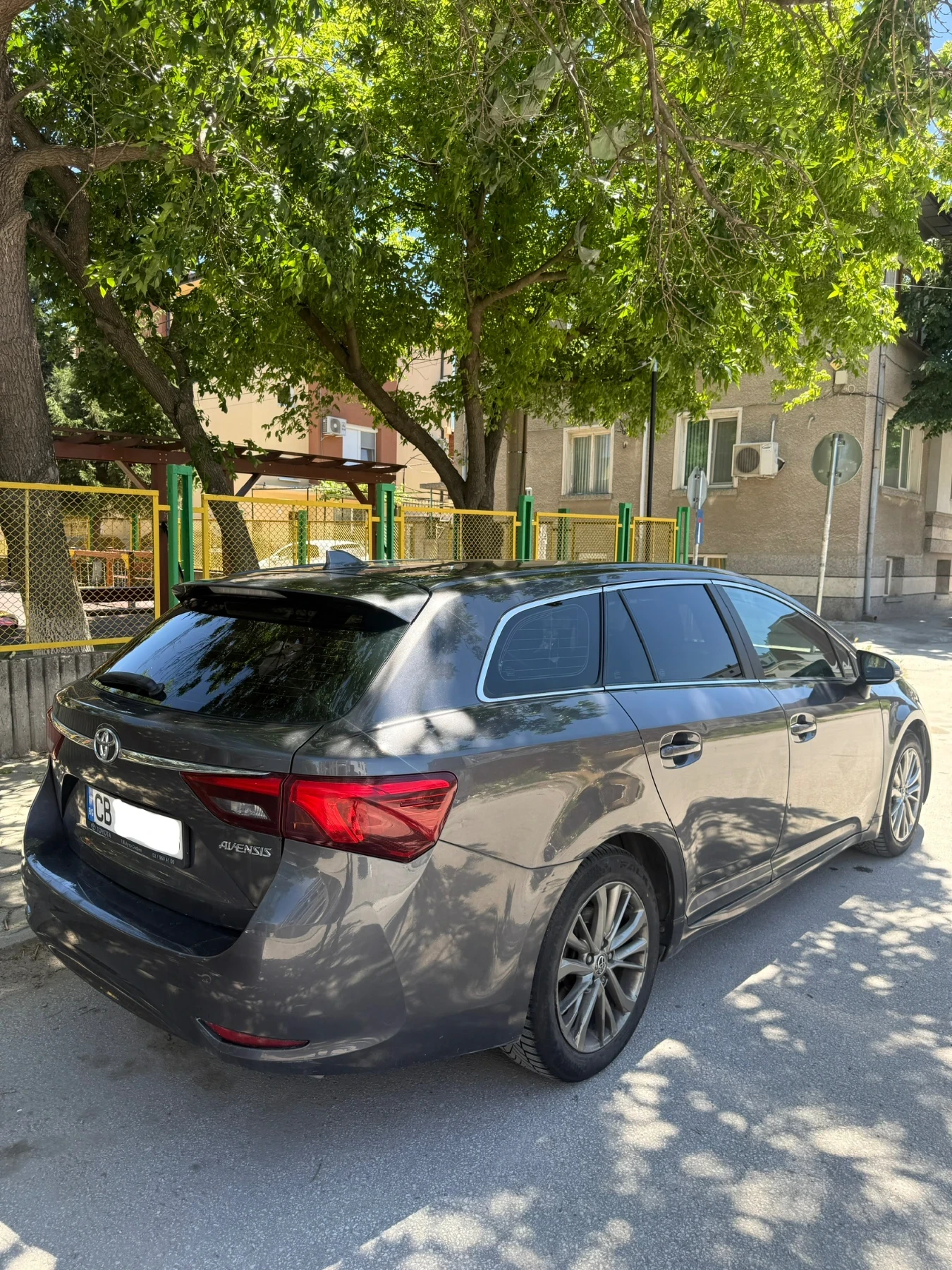 Toyota Avensis, снимка 3 - Автомобили и джипове - 54725484
