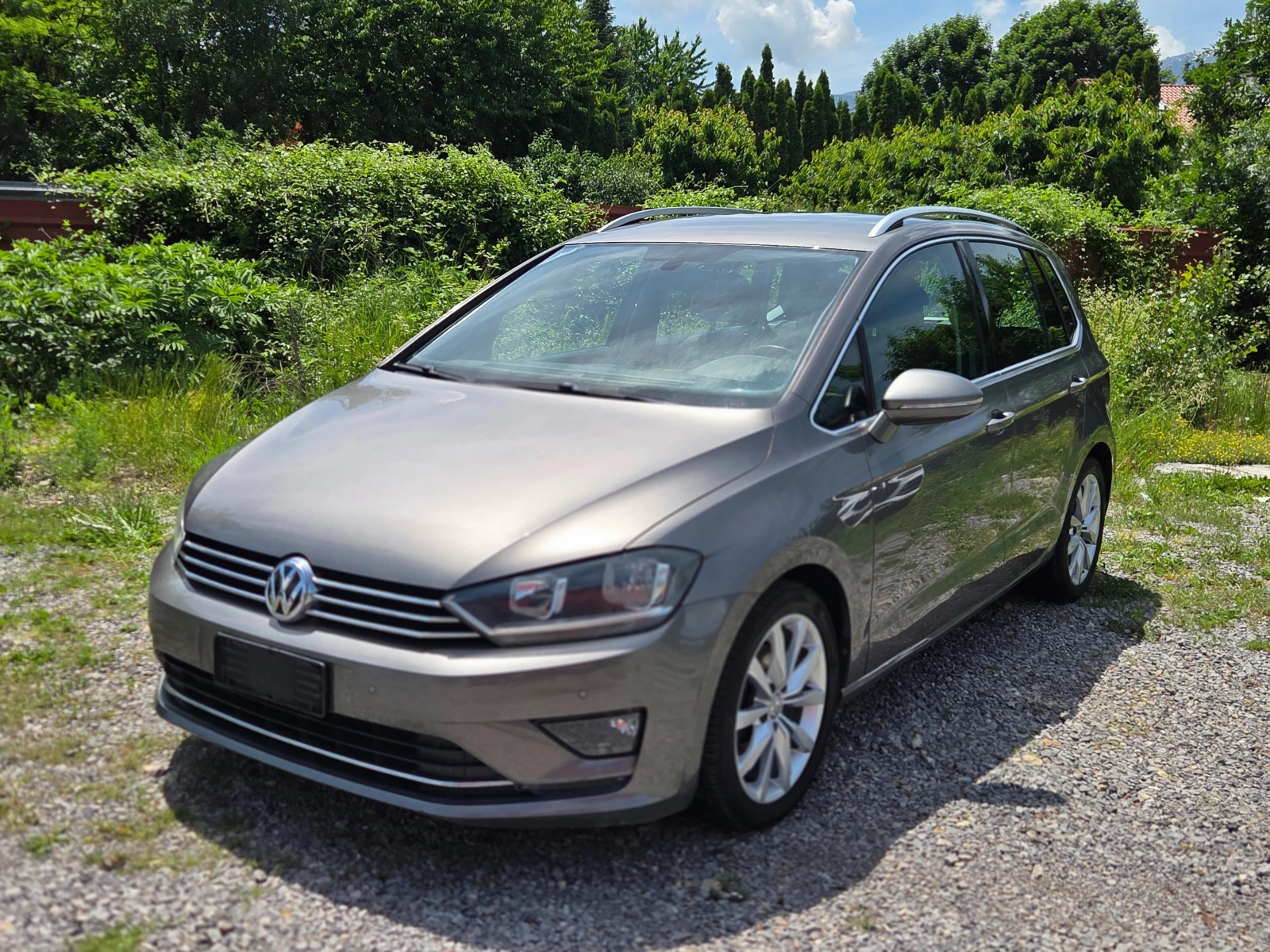 VW Golf Sportsvan 1.6TDI Highline* NAVI* УНИКАТ* , снимка 5 - Автомобили и джипове - 54764323