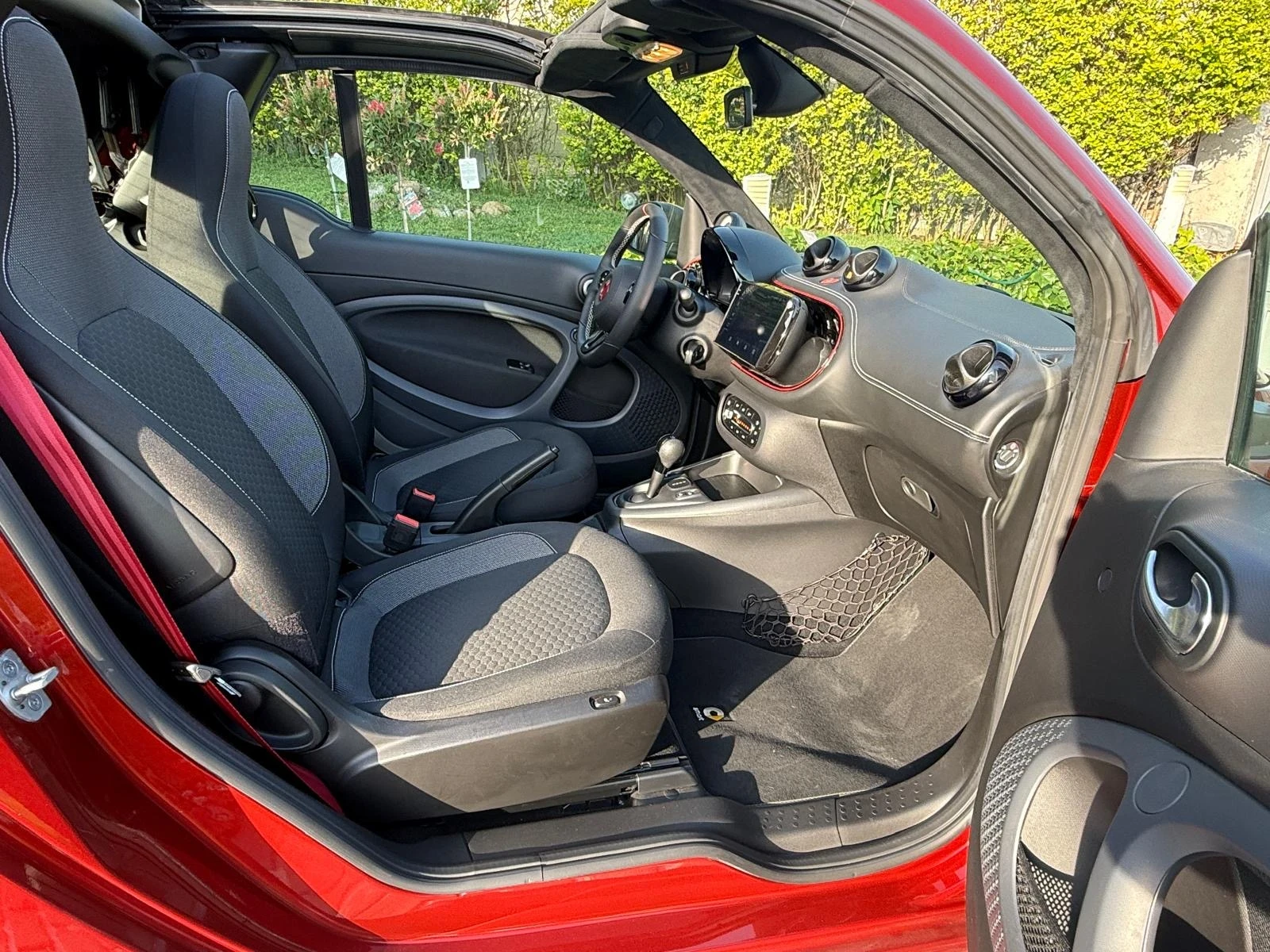 Smart Fortwo Smart for two EQ cabrio, снимка 7 - Автомобили и джипове - 54873897