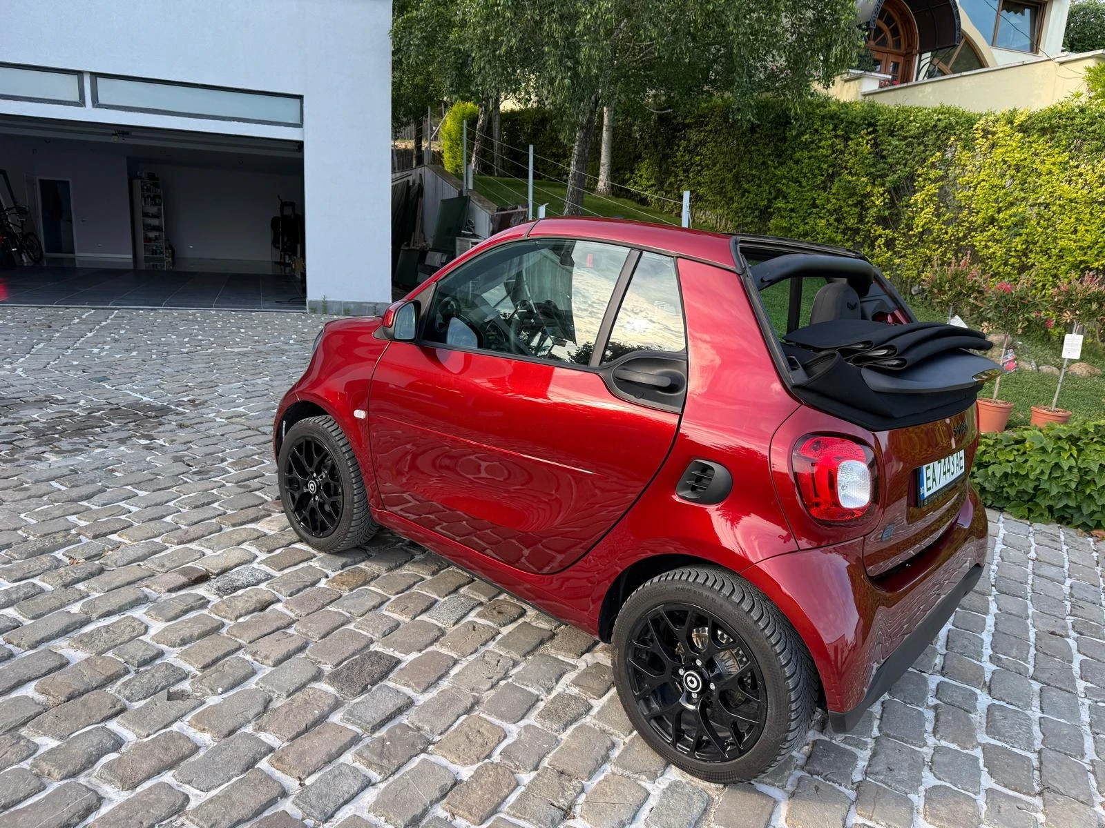 Smart Fortwo Smart for two EQ cabrio, снимка 2 - Автомобили и джипове - 54873897