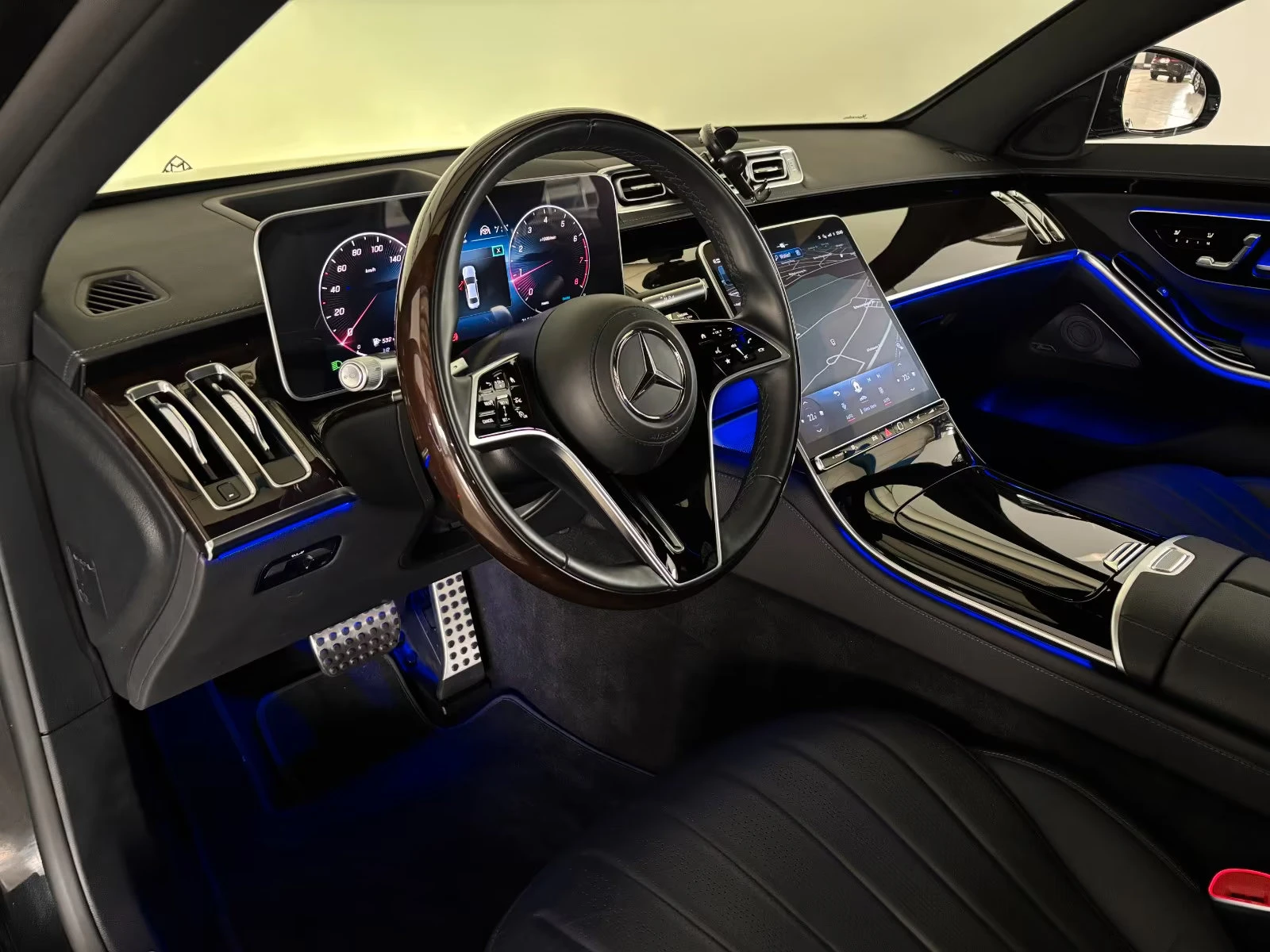 Mercedes-Benz S 580 MAYBACH/CHAUFFEUR/LONG/3D-BURM/PANO/21/360/643z, снимка 9 - Автомобили и джипове - 55432936