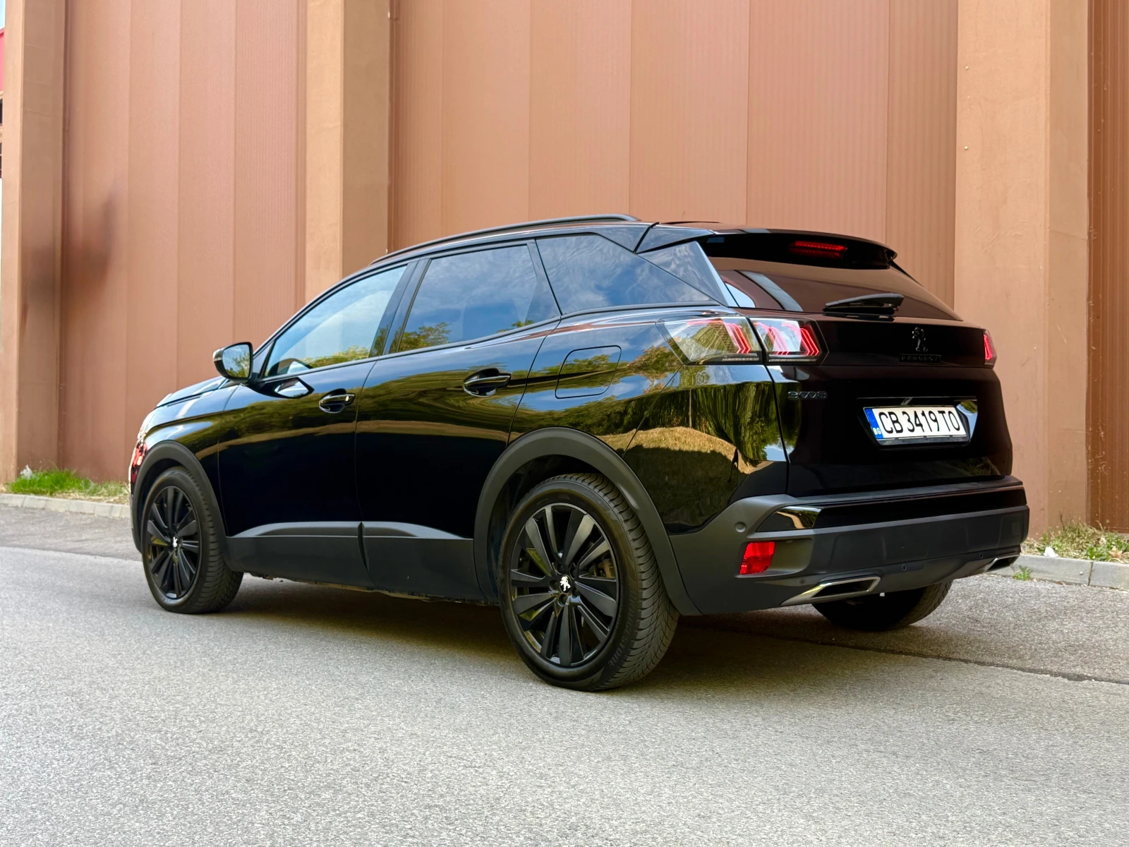 Peugeot 3008 FACELIFT HYBRID4 300к.с. 4x4/360 /FOCAL/ГАРАНЦИЯ, снимка 3 - Автомобили и джипове - 55730196