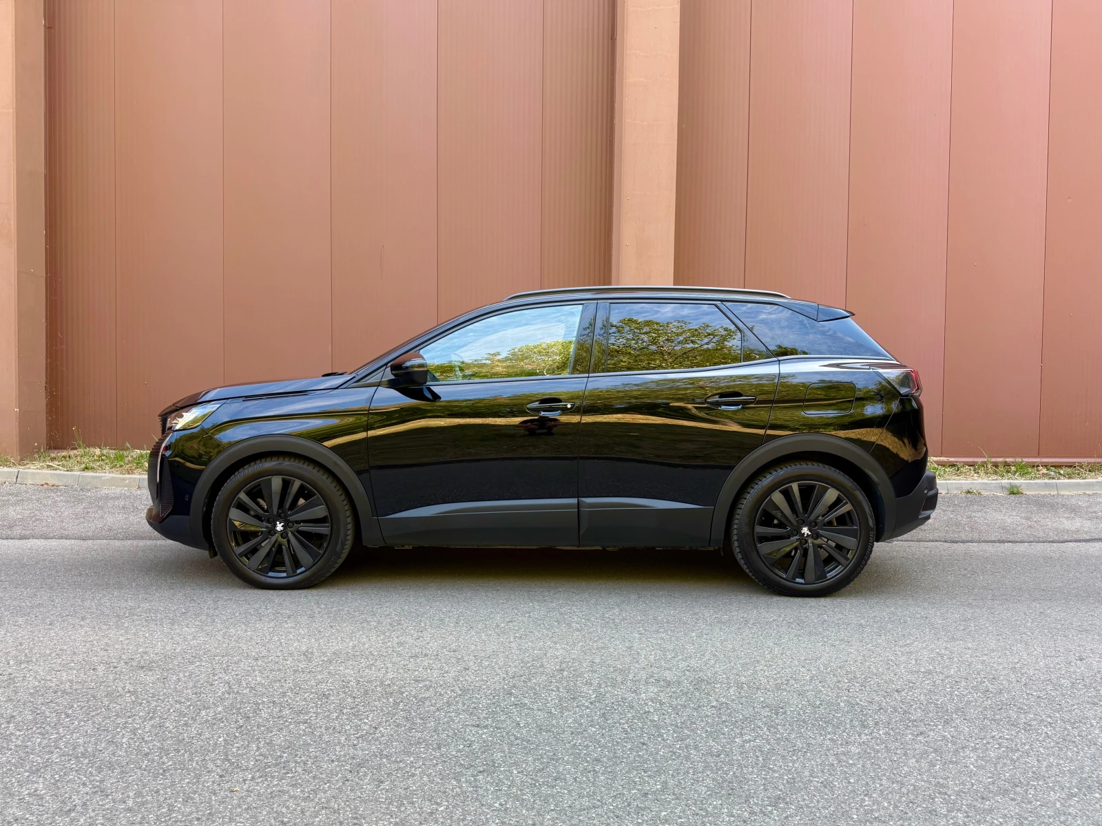 Peugeot 3008 FACELIFT HYBRID4 300к.с. 4x4/360 /FOCAL/ГАРАНЦИЯ, снимка 2 - Автомобили и джипове - 55730196