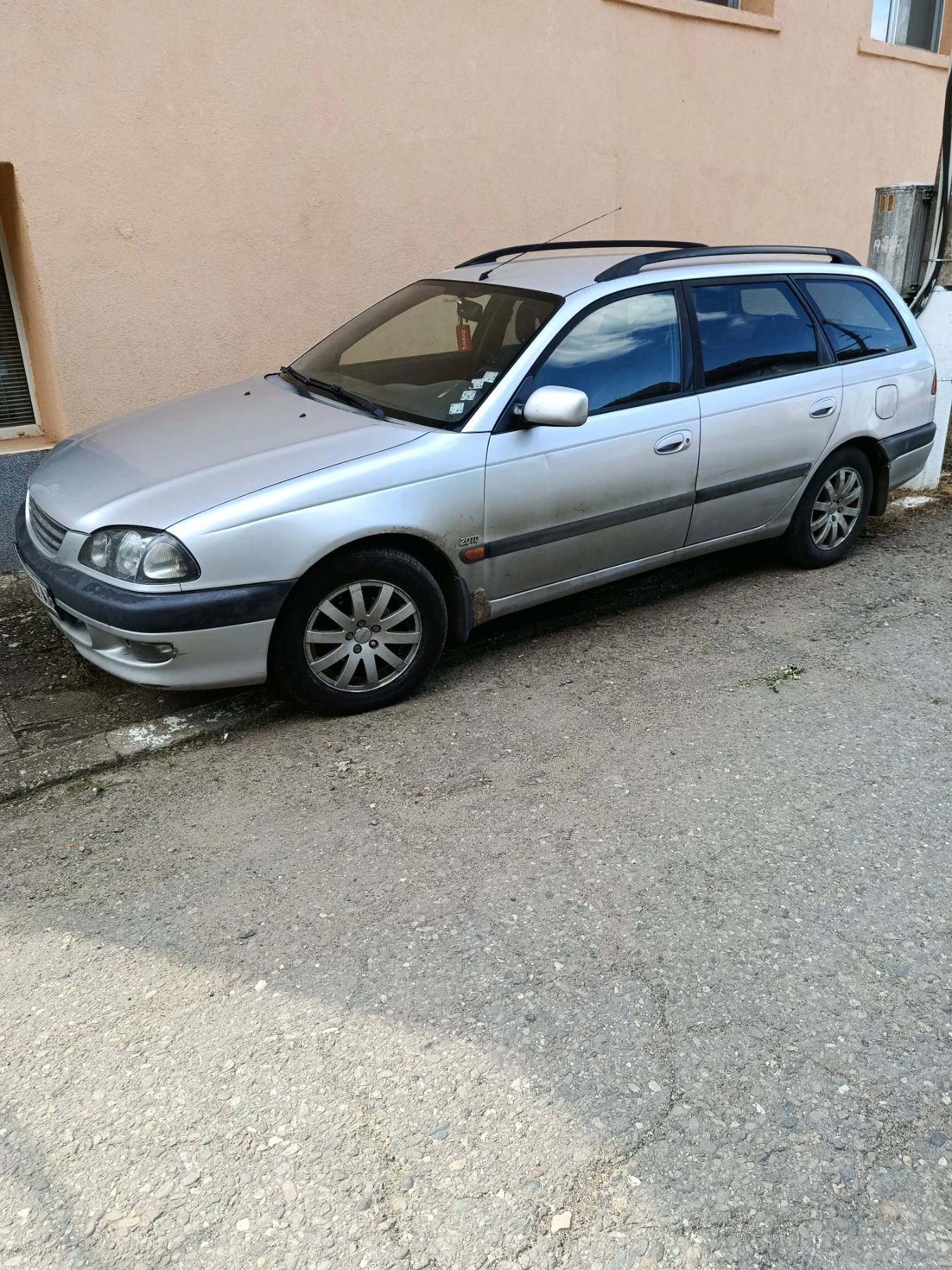 Toyota Avensis, снимка 2 - Автомобили и джипове - 55832100
