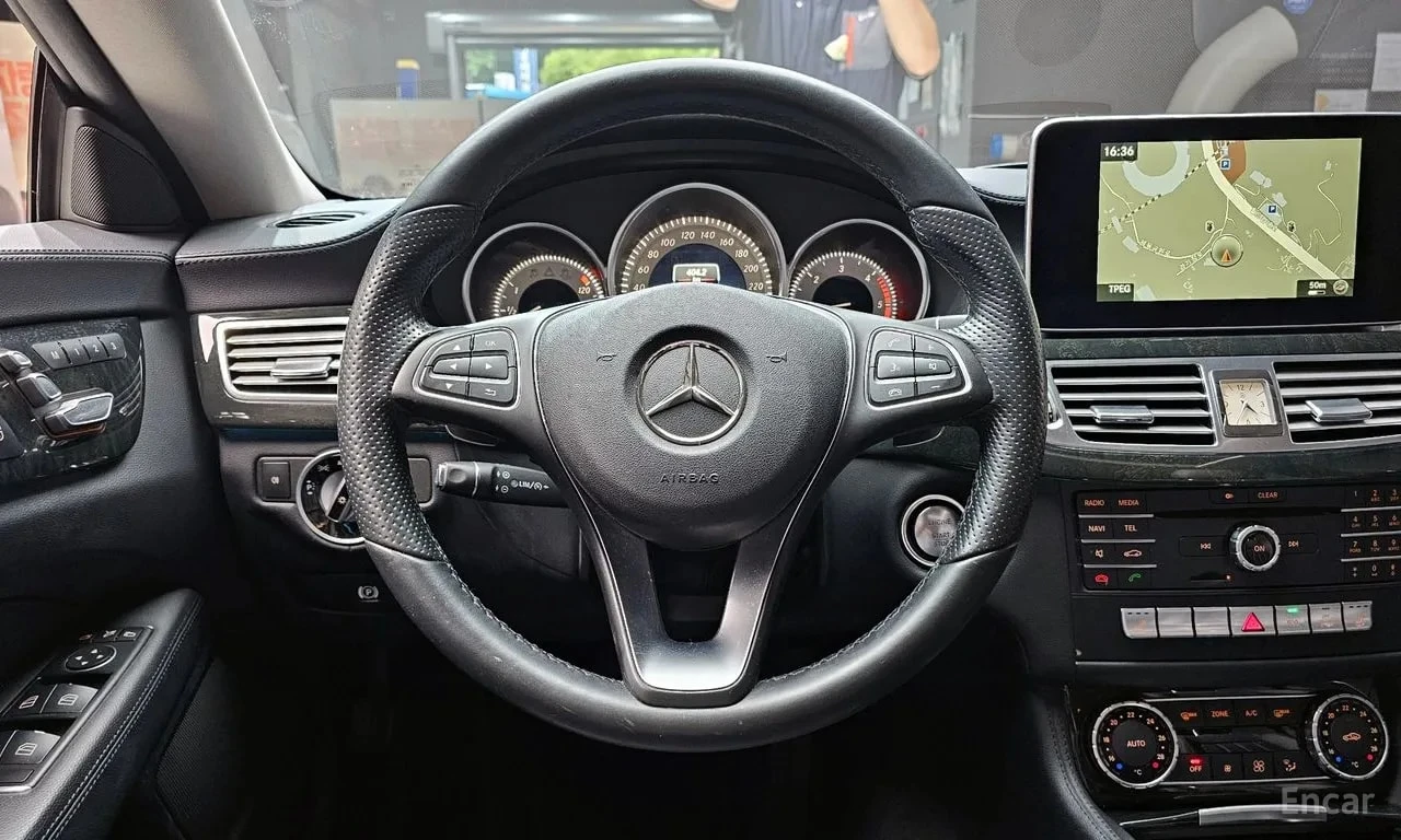 Mercedes-Benz CLS d 4MATIC| 360| ПАМЕТ| ПАНО| ПОДГРЕВИ| , снимка 13 - Автомобили и джипове - 56115097