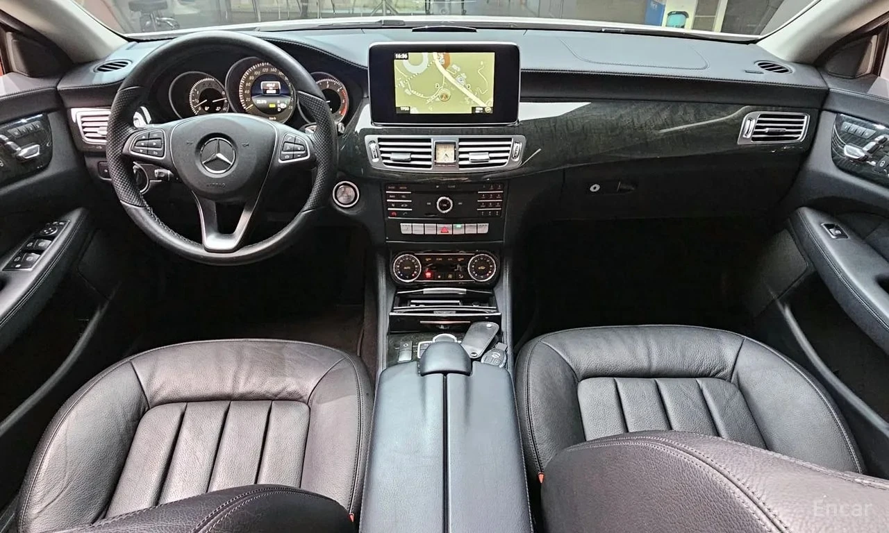 Mercedes-Benz CLS d 4MATIC| 360| ПАМЕТ| ПАНО| ПОДГРЕВИ| , снимка 7 - Автомобили и джипове - 56115097