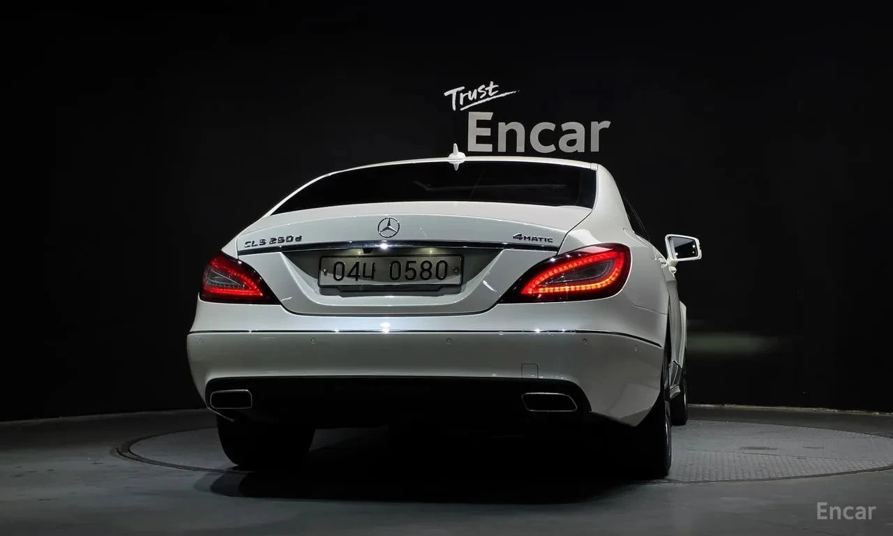 Mercedes-Benz CLS d 4MATIC| 360| ПАМЕТ| ПАНО| ПОДГРЕВИ| , снимка 4 - Автомобили и джипове - 56115097