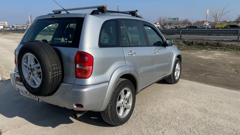 Toyota Rav4, снимка 5 - Автомобили и джипове - 49021895