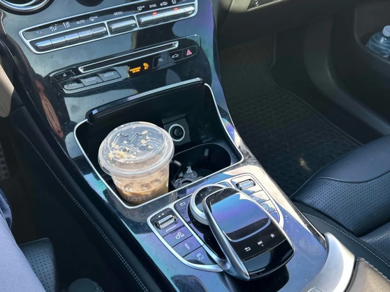 Mercedes-Benz GLC AMG 63 S  CARFAX, снимка 10 - Автомобили и джипове - 52812303