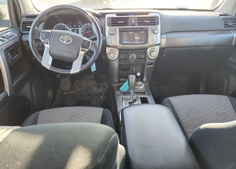 Toyota 4runner SR5 * * CARFAX * * АВТО КРЕДИТ * * , снимка 6 - Автомобили и джипове - 53090558