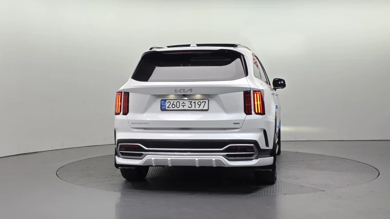 Kia Sorento 2.2CRDI/4x4/Пълна сервизна !!!, снимка 4 - Автомобили и джипове - 53373325