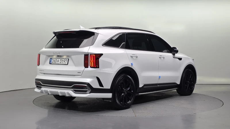 Kia Sorento 2.2CRDI/4x4/Пълна сервизна !!!, снимка 2 - Автомобили и джипове - 53373325