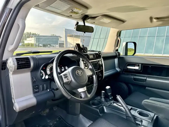 Toyota Fj cruiser, снимка 7 - Автомобили и джипове - 55463993