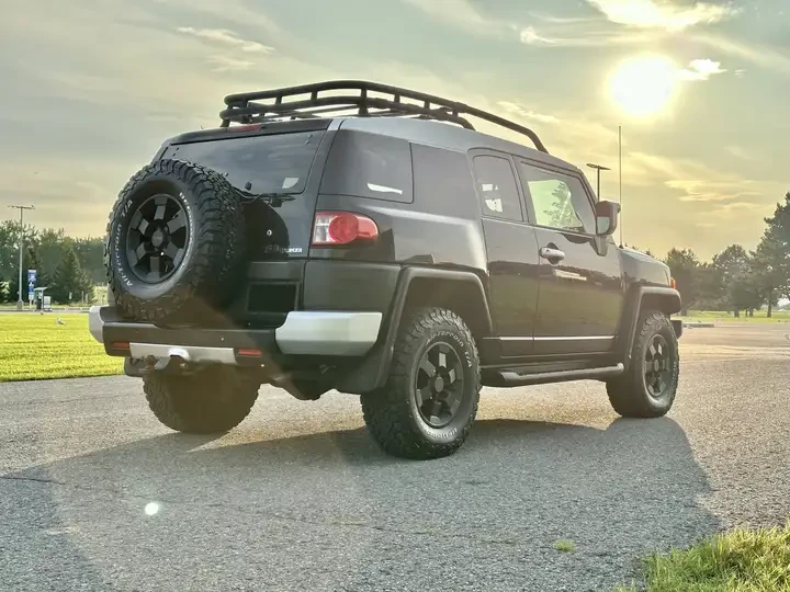 Toyota Fj cruiser, снимка 4 - Автомобили и джипове - 55463993