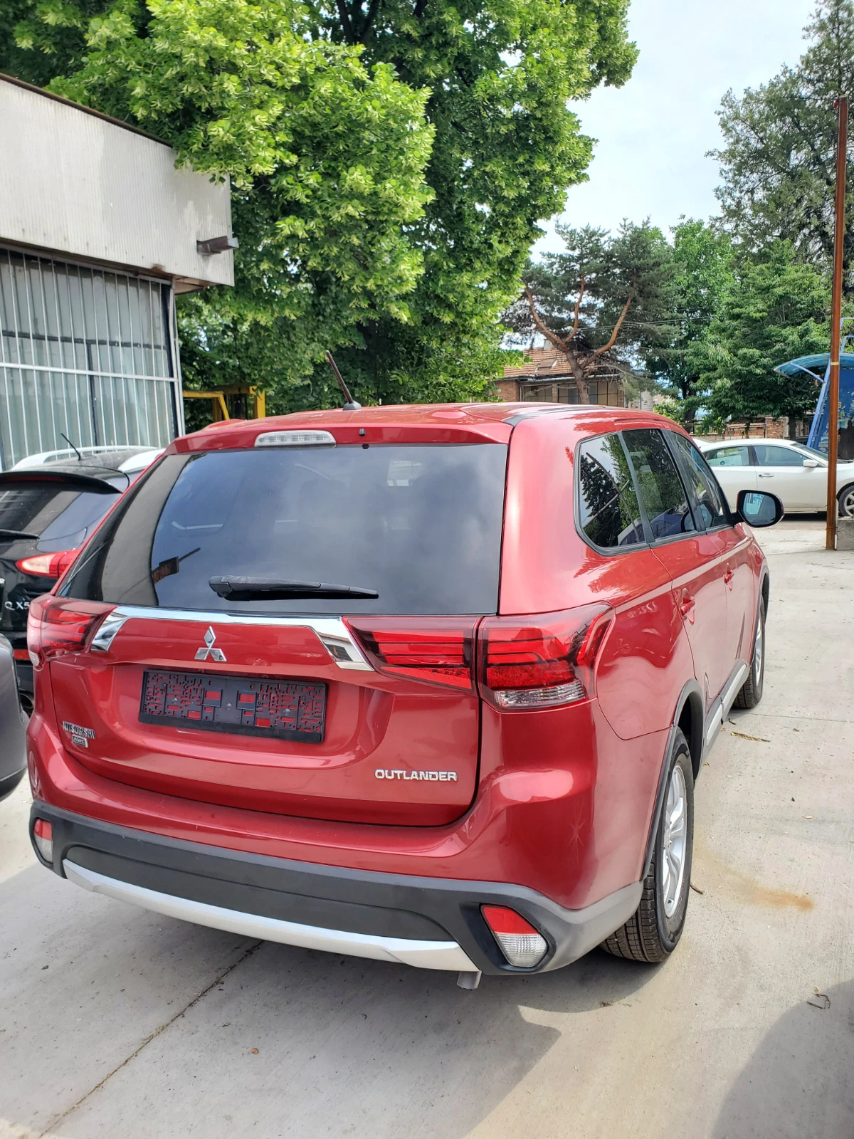 Mitsubishi Outlander 2.4L 4x4 - изображение 7