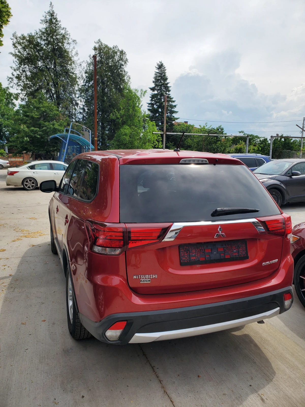 Mitsubishi Outlander 2.4L 4x4 - изображение 5