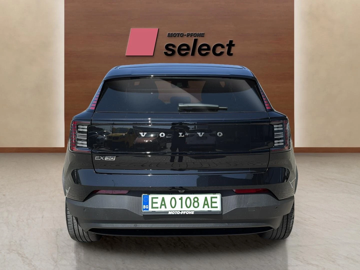 Volvo EX30 69 kWh - изображение 8