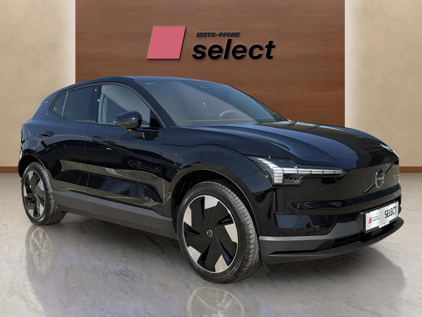 Volvo EX30 69 kWh - изображение 2