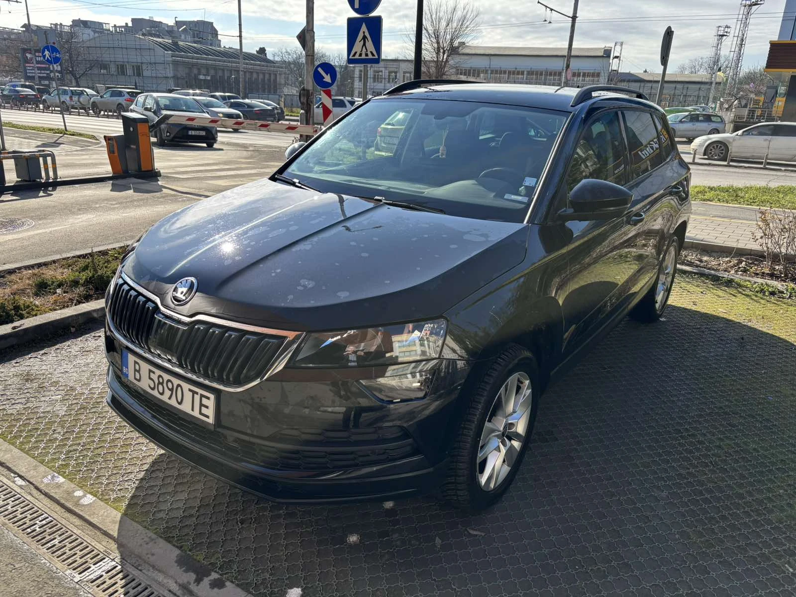 Skoda Karoq 1, 5 TSI 7DSG - изображение 4