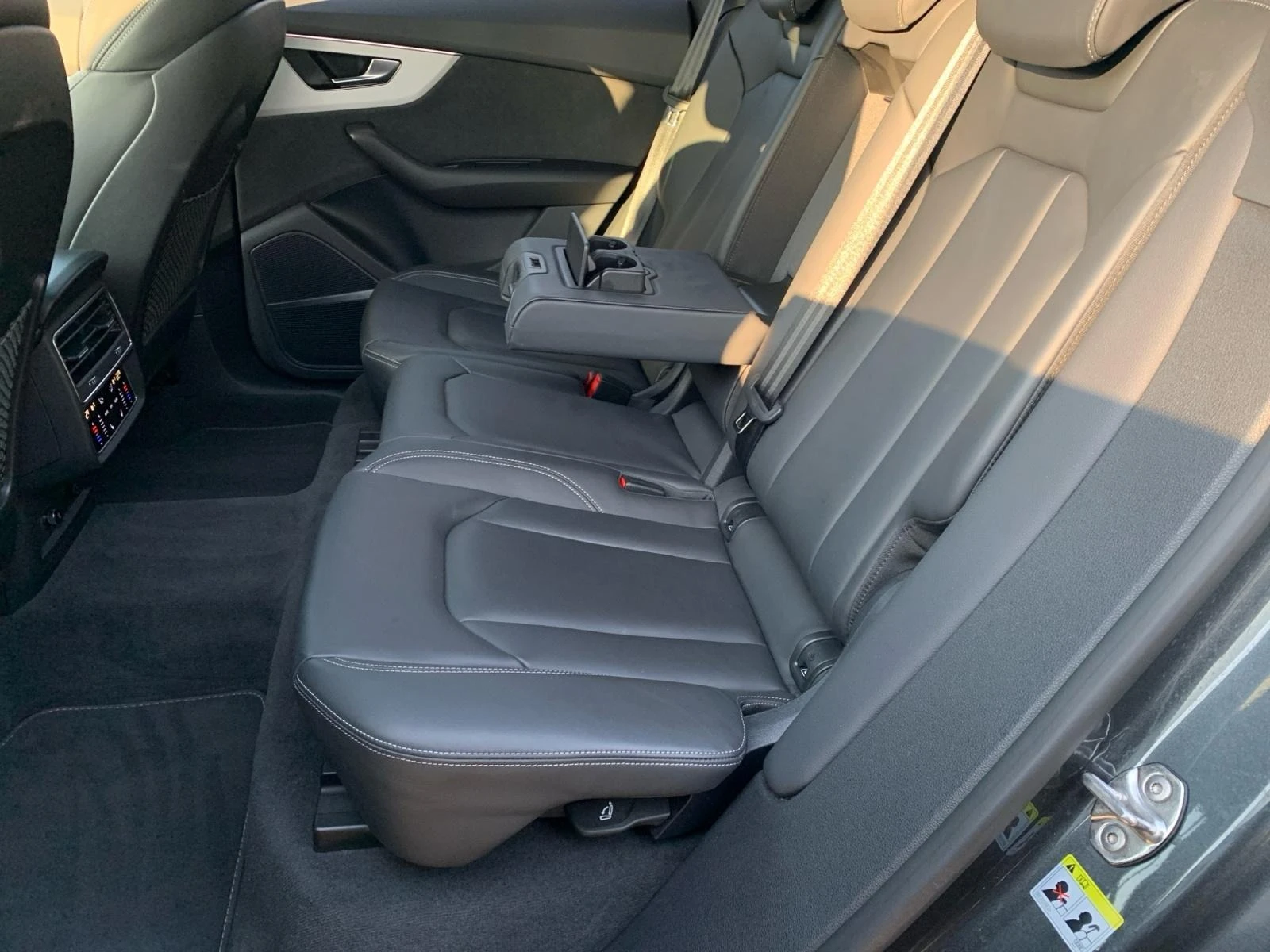 Audi SQ8 * PANO* B&O* DISTR* KEYLESS* 360 CAM*  | Mobile.bg � ����������� 16