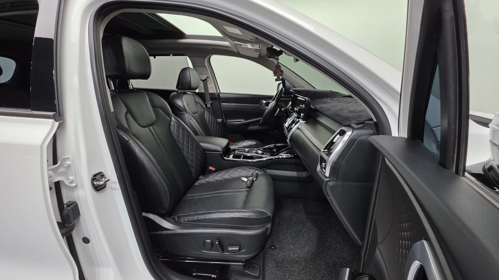 Kia Sorento 2.2CRDI/4x4/Пълна сервизна !!! - изображение 7