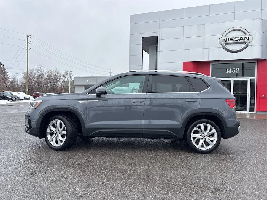 VW Taos Comfortline 4Motion* АвтоКредит* (Цена до БГ) , снимка 2 - Автомобили и джипове - 53831494