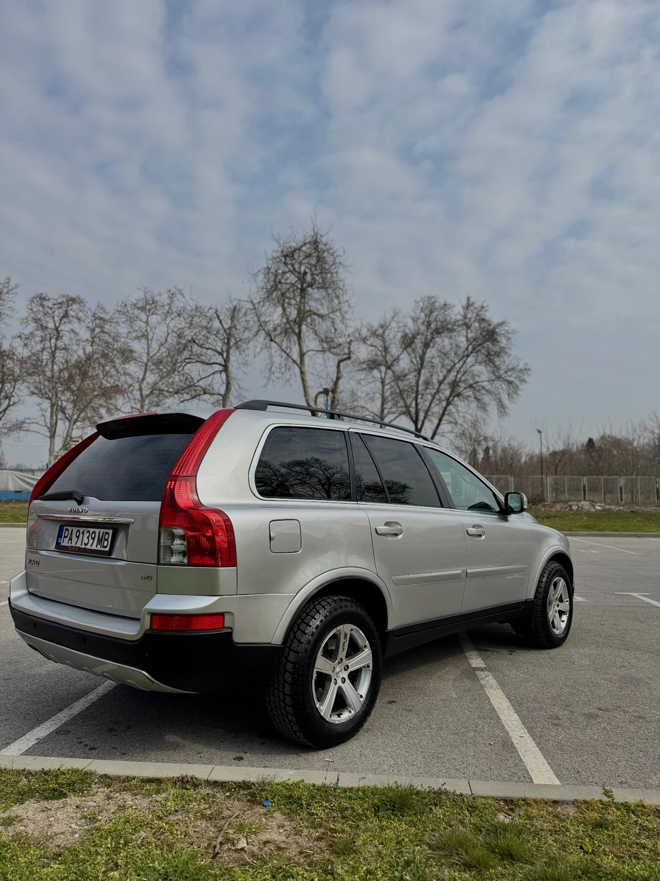 Volvo Xc90, снимка 3 - Автомобили и джипове - 53879239