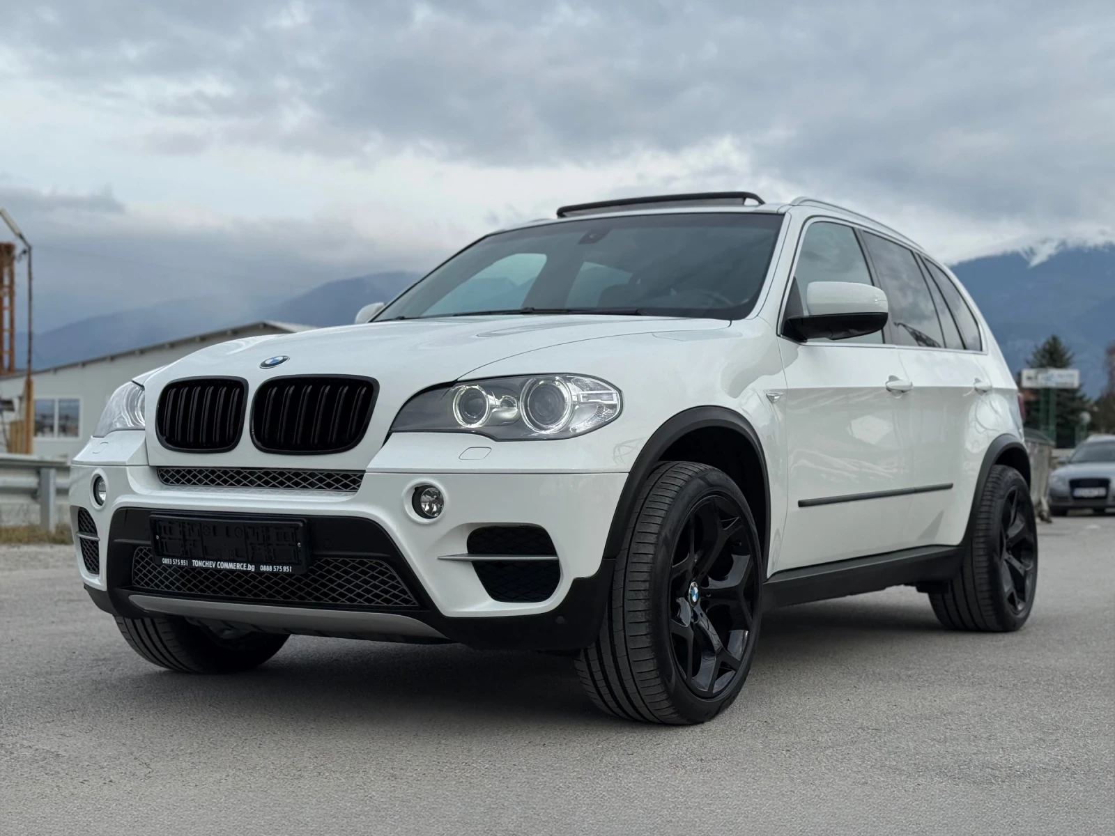 BMW X5 3.0-d-xdrive-FACE-PANORAMA-KAMERA-СМЕНЕНИ ВЕРИГИ, снимка 3 - Автомобили и джипове - 53922434