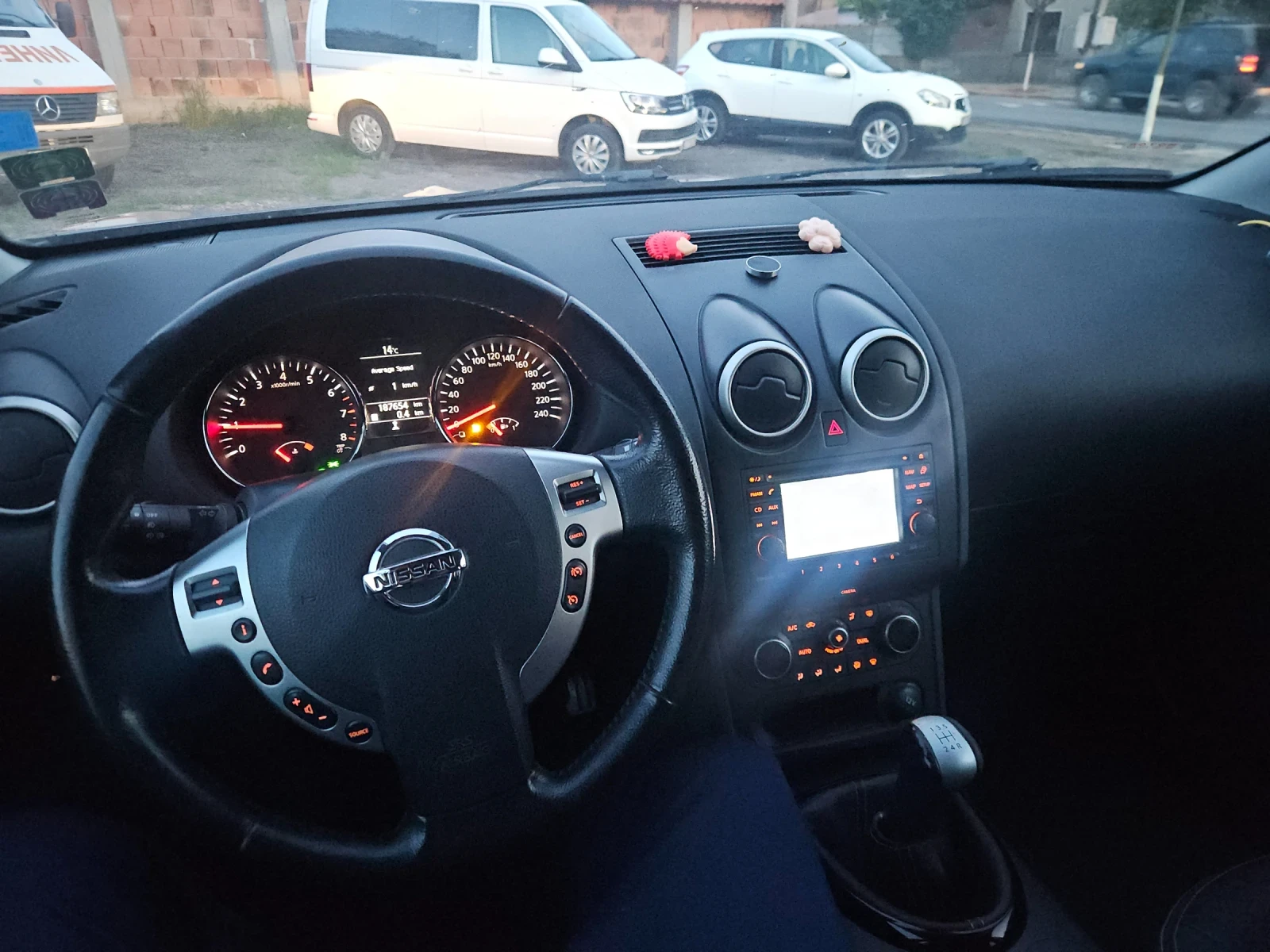 Nissan Qashqai 1.6 i + газ ( LPG ), снимка 9 - Автомобили и джипове - 53939387