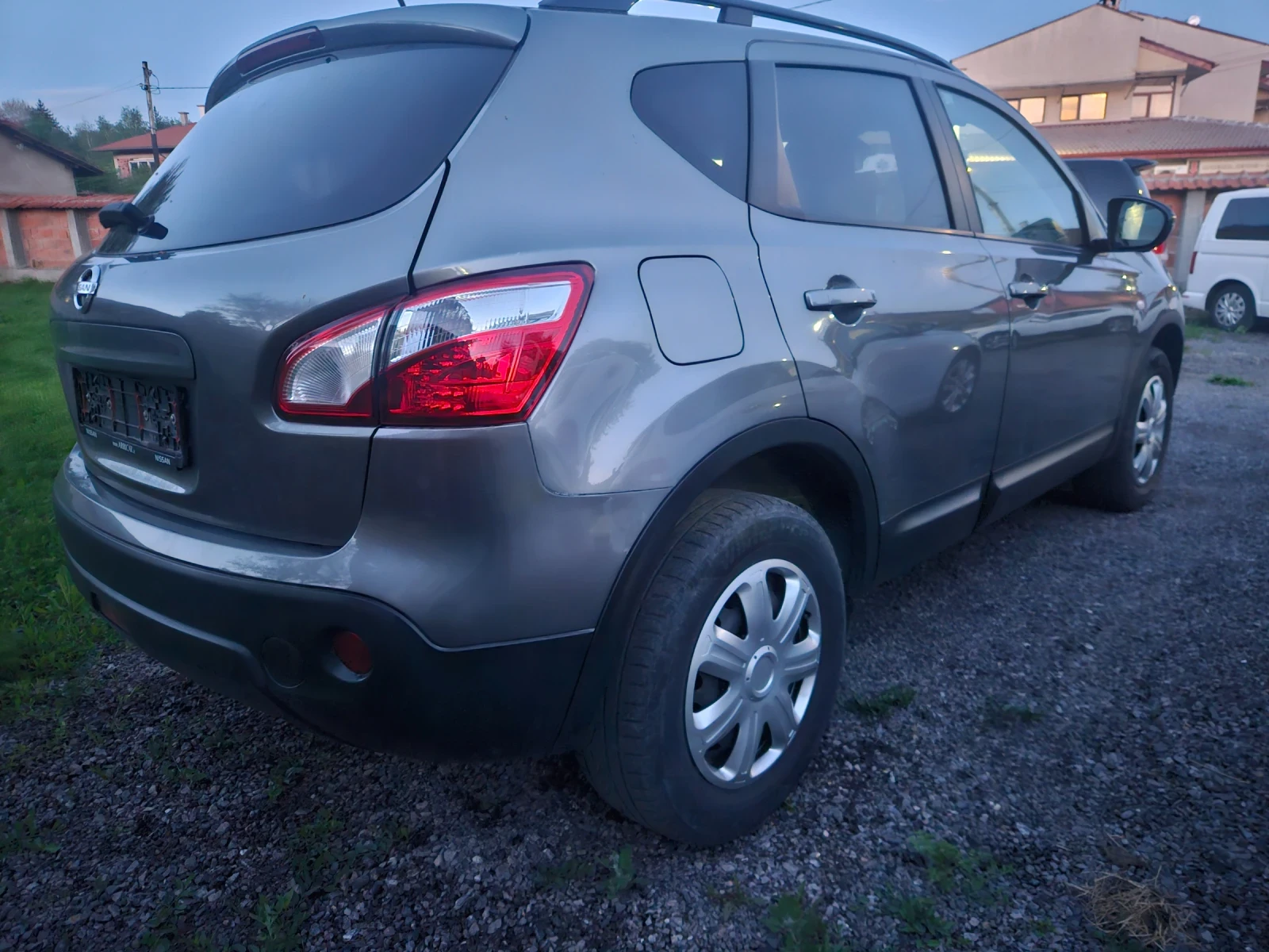 Nissan Qashqai 1.6 i + газ ( LPG ), снимка 12 - Автомобили и джипове - 53939387