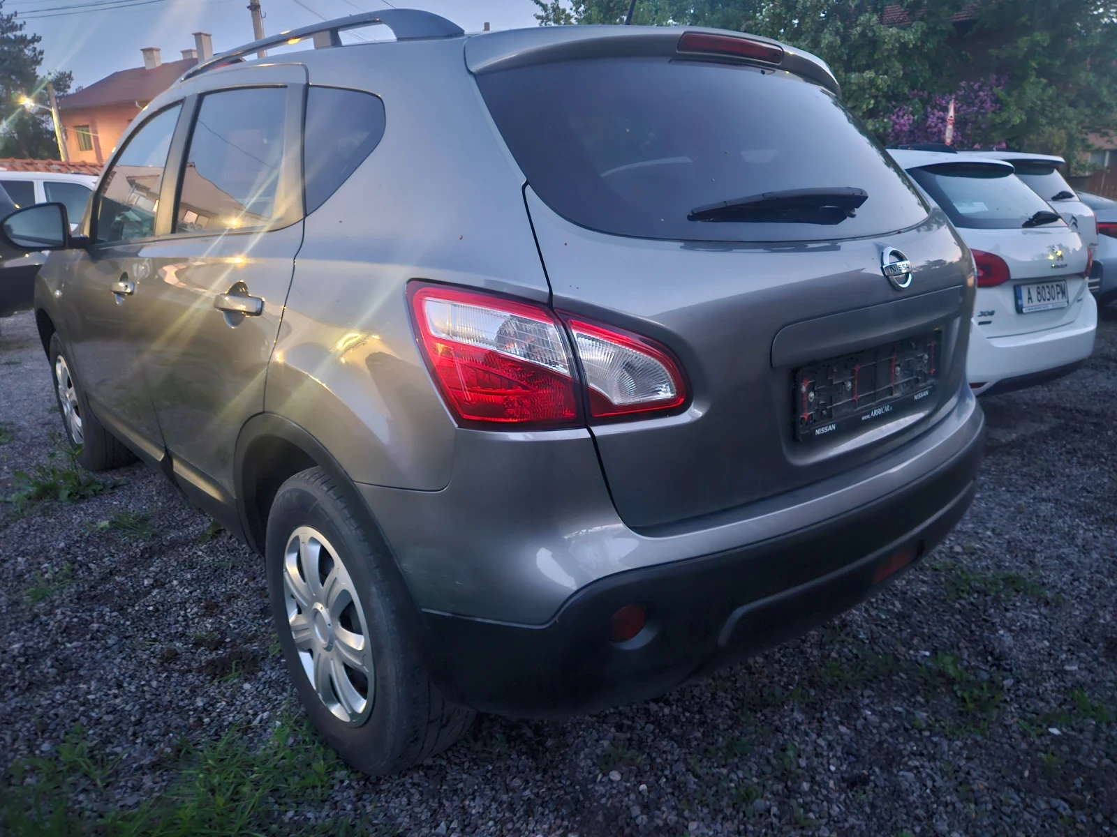 Nissan Qashqai 1.6 i + газ ( LPG ), снимка 13 - Автомобили и джипове - 53939387