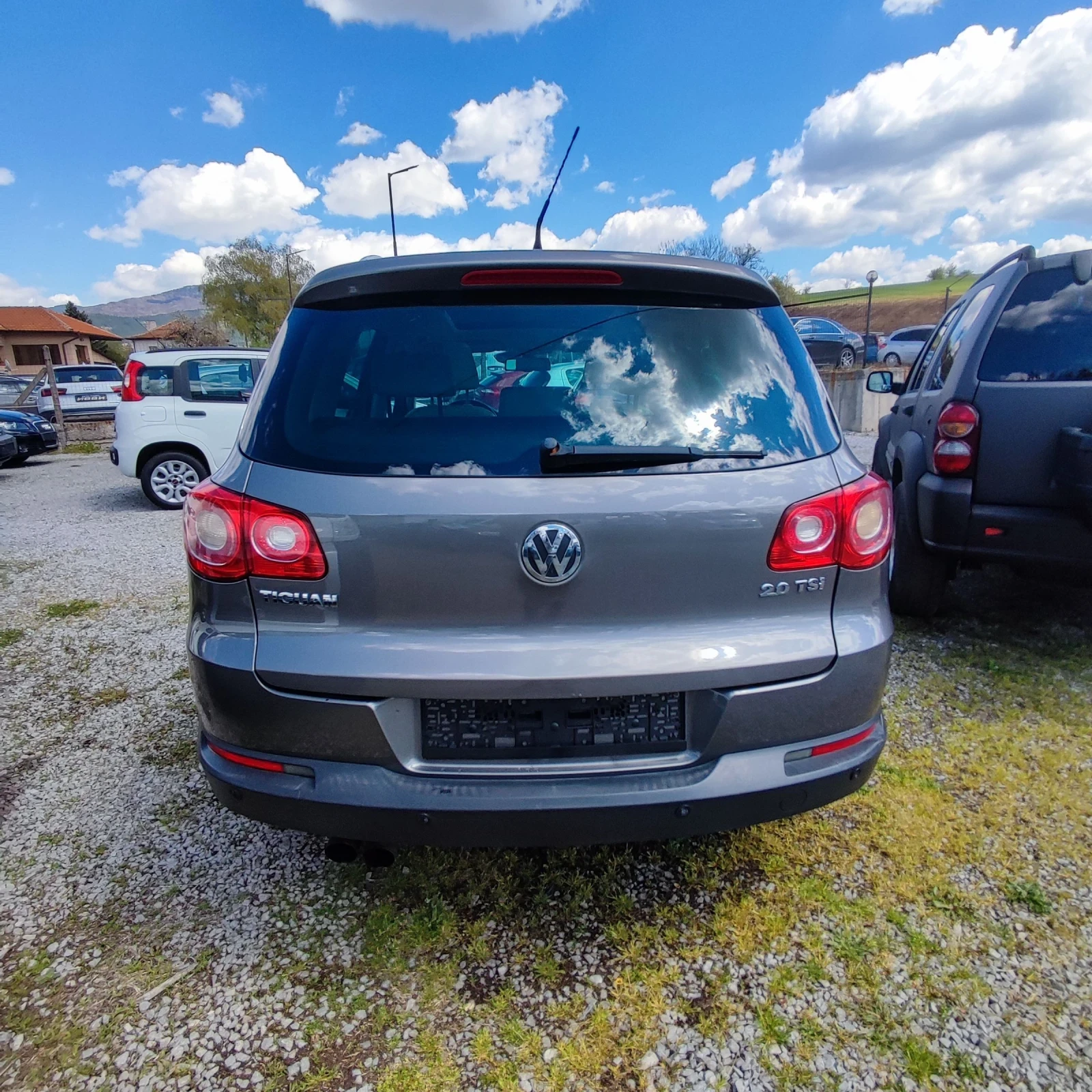 VW Tiguan 2.0TSI* 4-MOTION* AUTOMATIC* КОЖА* КСЕНОН* ПАНО* , снимка 6 - Автомобили и джипове - 54399646