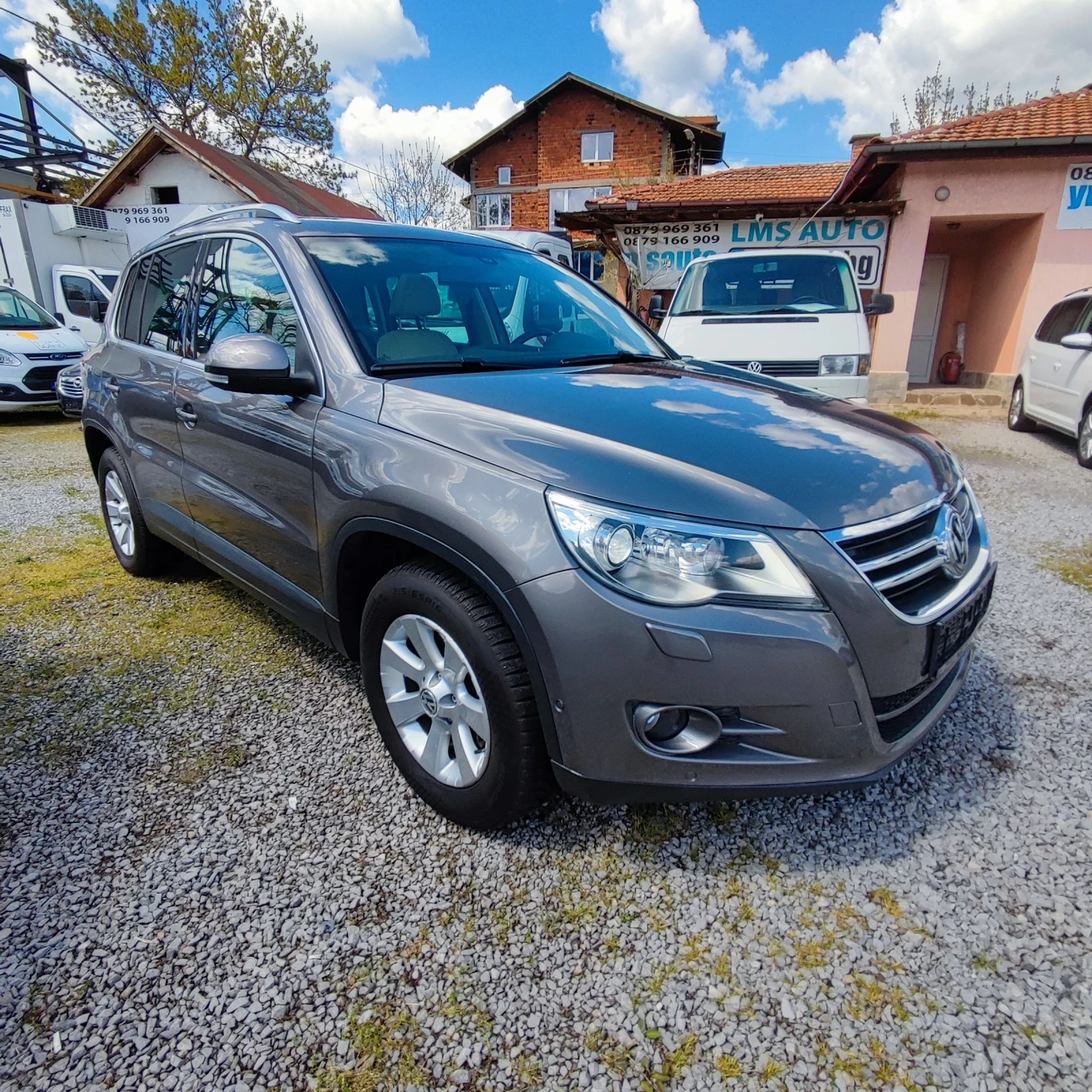 VW Tiguan 2.0TSI* 4-MOTION* AUTOMATIC* КОЖА* КСЕНОН* ПАНО* , снимка 3 - Автомобили и джипове - 54399646