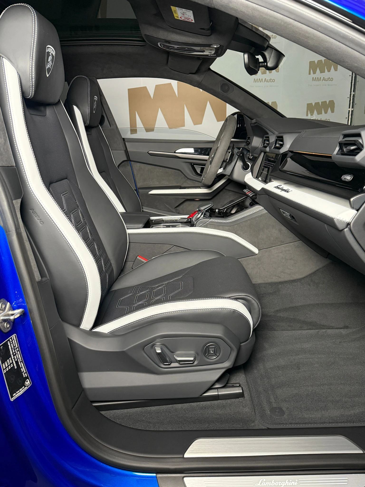 Lamborghini Urus SE* Pano* HuD* B&O* BluNethuns | Mobile.bg � ����������� 9