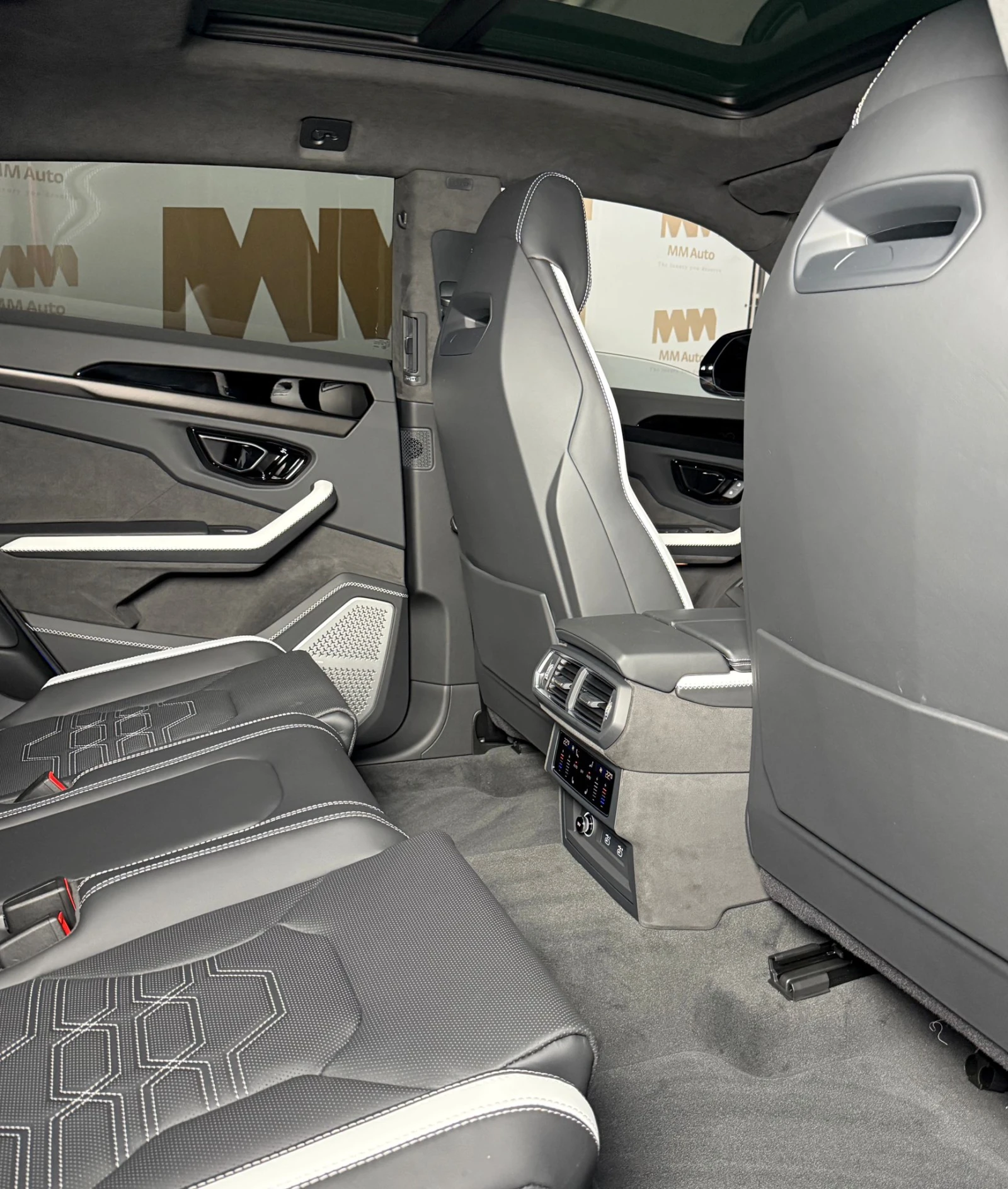 Lamborghini Urus SE* Pano* HuD* B&O* BluNethuns | Mobile.bg � ����������� 13