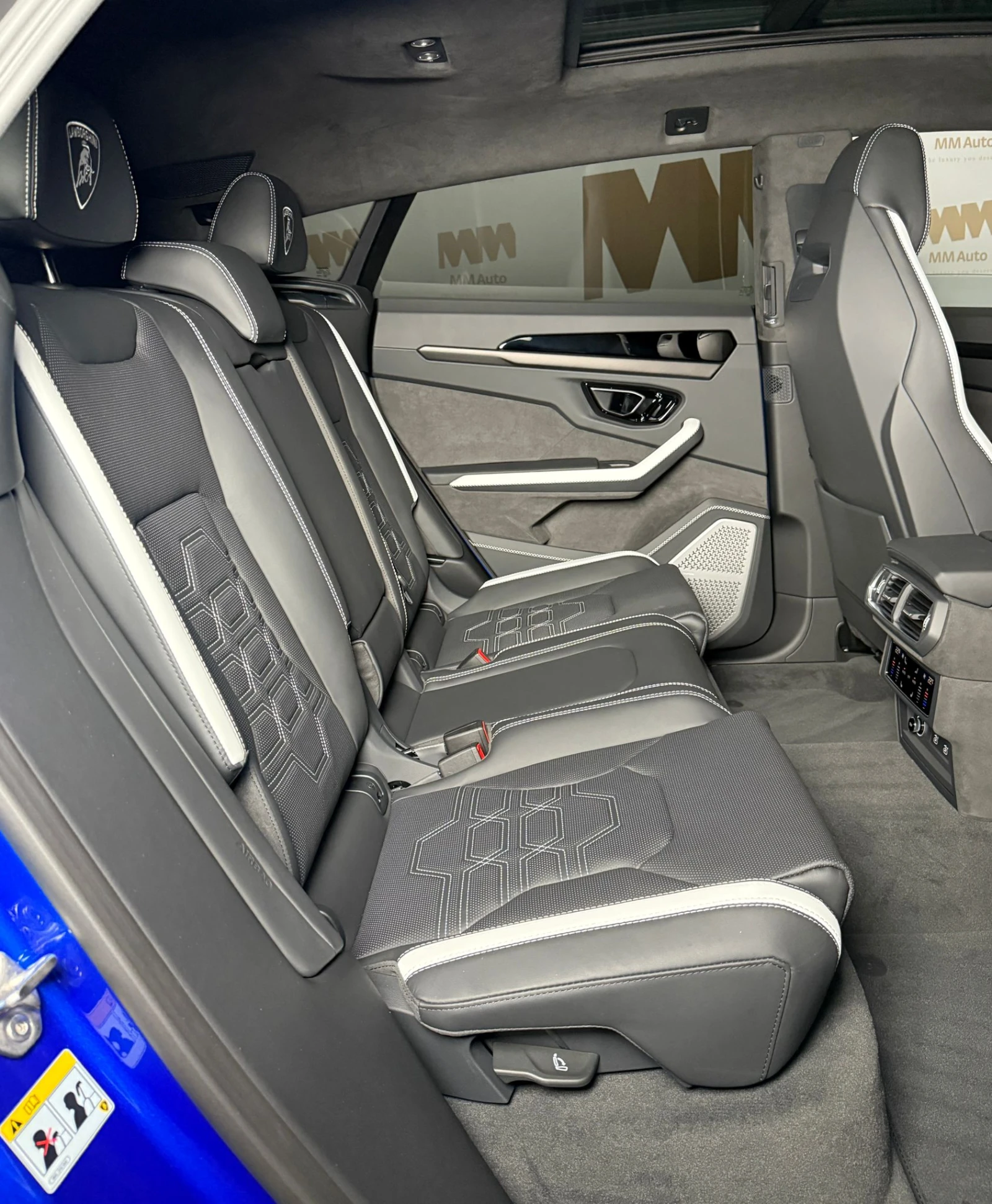 Lamborghini Urus SE* Pano* HuD* B&O* BluNethuns | Mobile.bg � ����������� 12