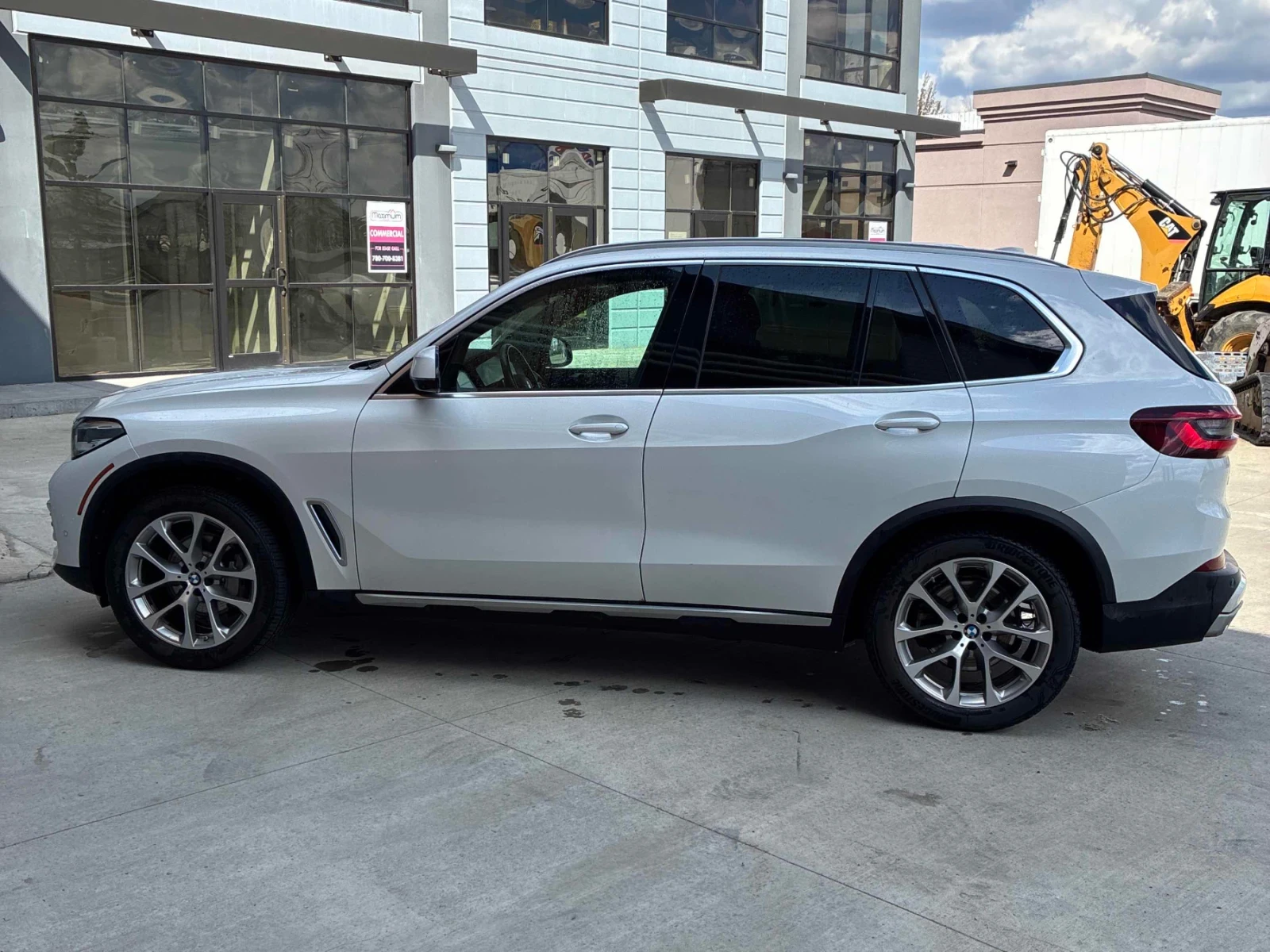 BMW X5 xDrive40i * ПОДГРЕВ * ПАНОРАМА * KEYLESS * CARFAX, снимка 2 - Автомобили и джипове - 54632955