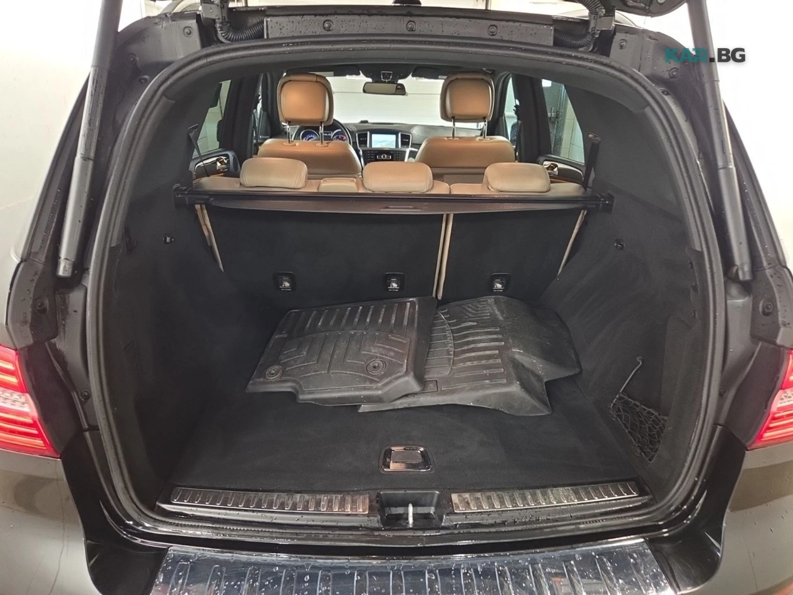 Mercedes-Benz ML 350 AMG* BLUETEC* KEYLESS* ПОДГРЕВ* КАМЕРА, снимка 7 - Автомобили и джипове - 54986845