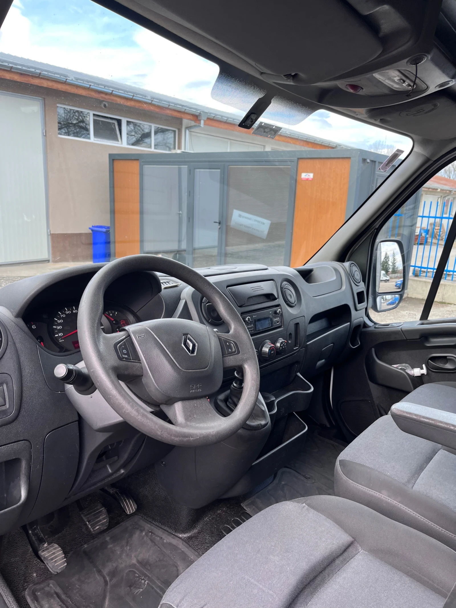 Renault Master 2.3 170кс - изображение 5