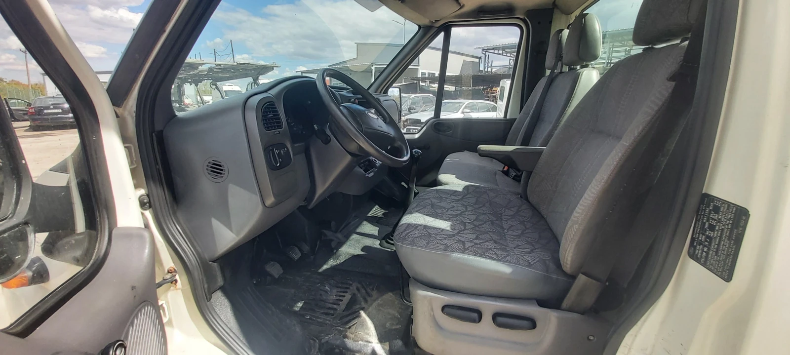 Ford Transit 2.4 TDi-ITALIA-KRAN, снимка 9 - Бусове и автобуси - 56210988