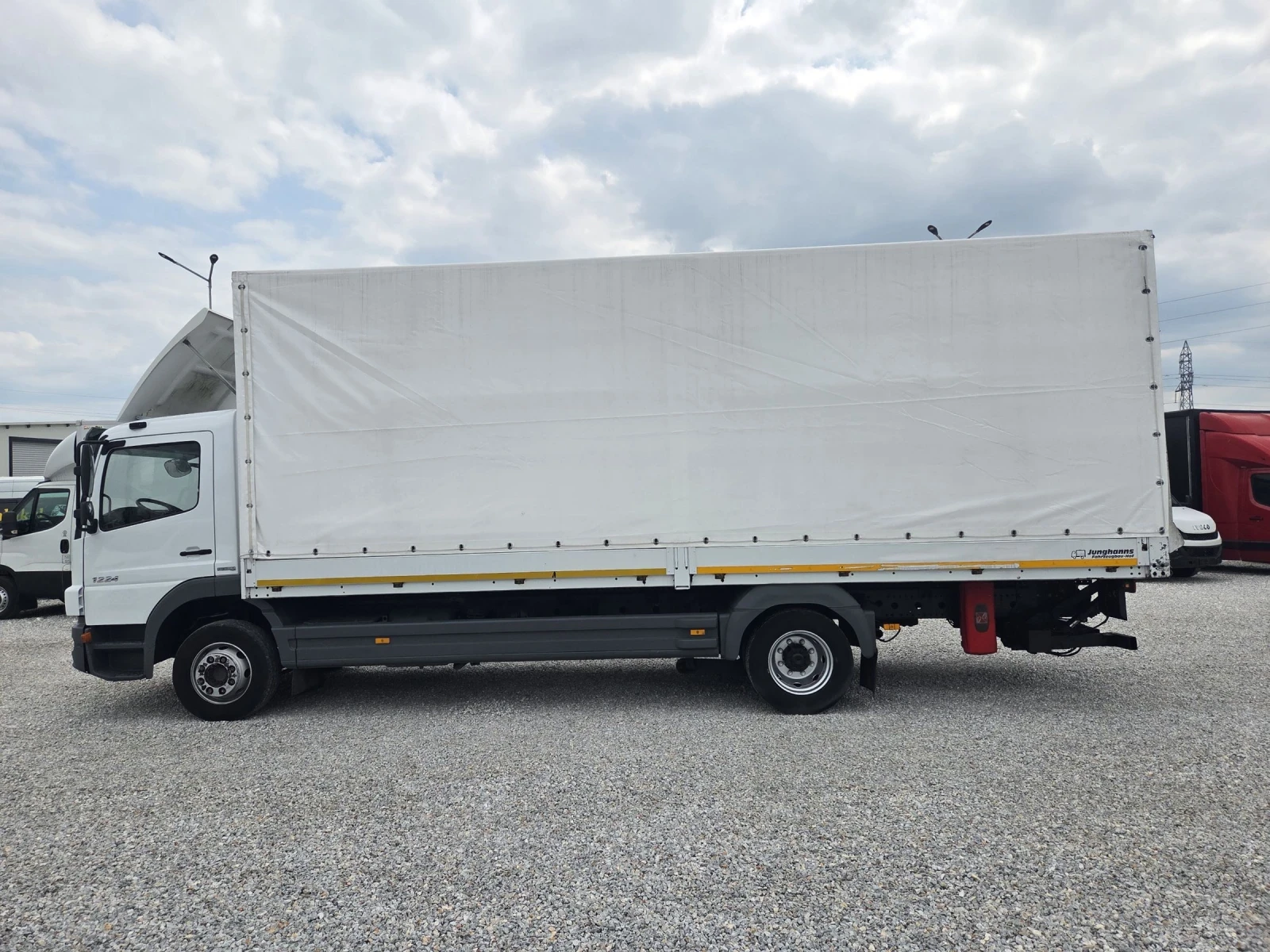 Mercedes-Benz Atego 1224, Клима, Падащ борд - изображение 2