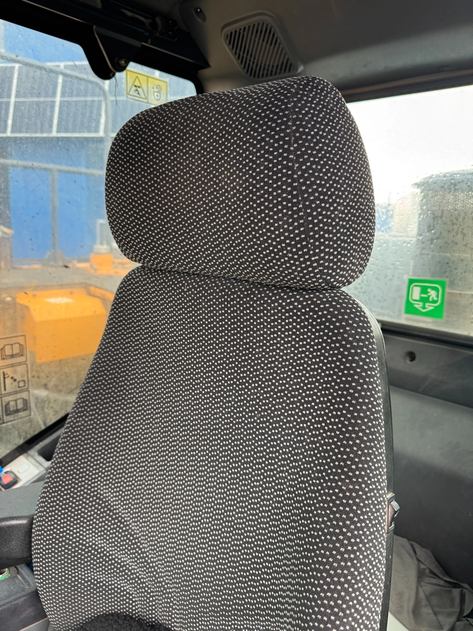 Багер Hyundai HX 220, снимка 6 - Индустриална техника - 54526779
