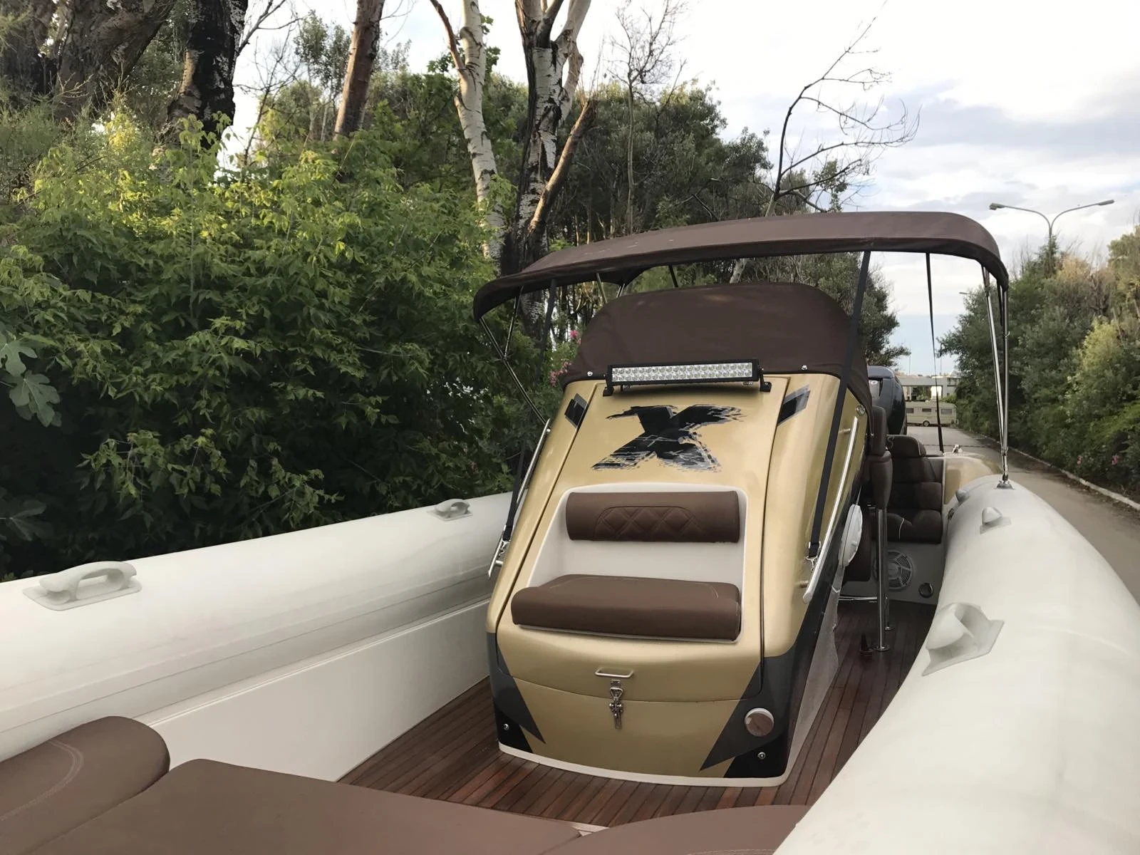 Моторна яхта Technohull  - изображение 2