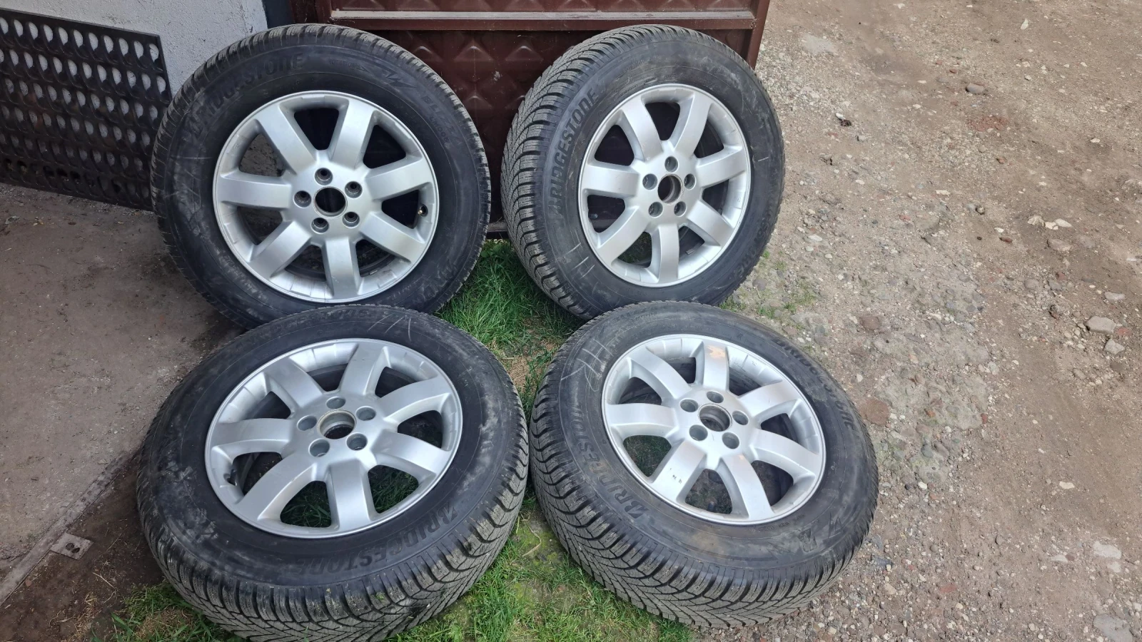 Гуми с джанти Bridgestone 225/65R17
